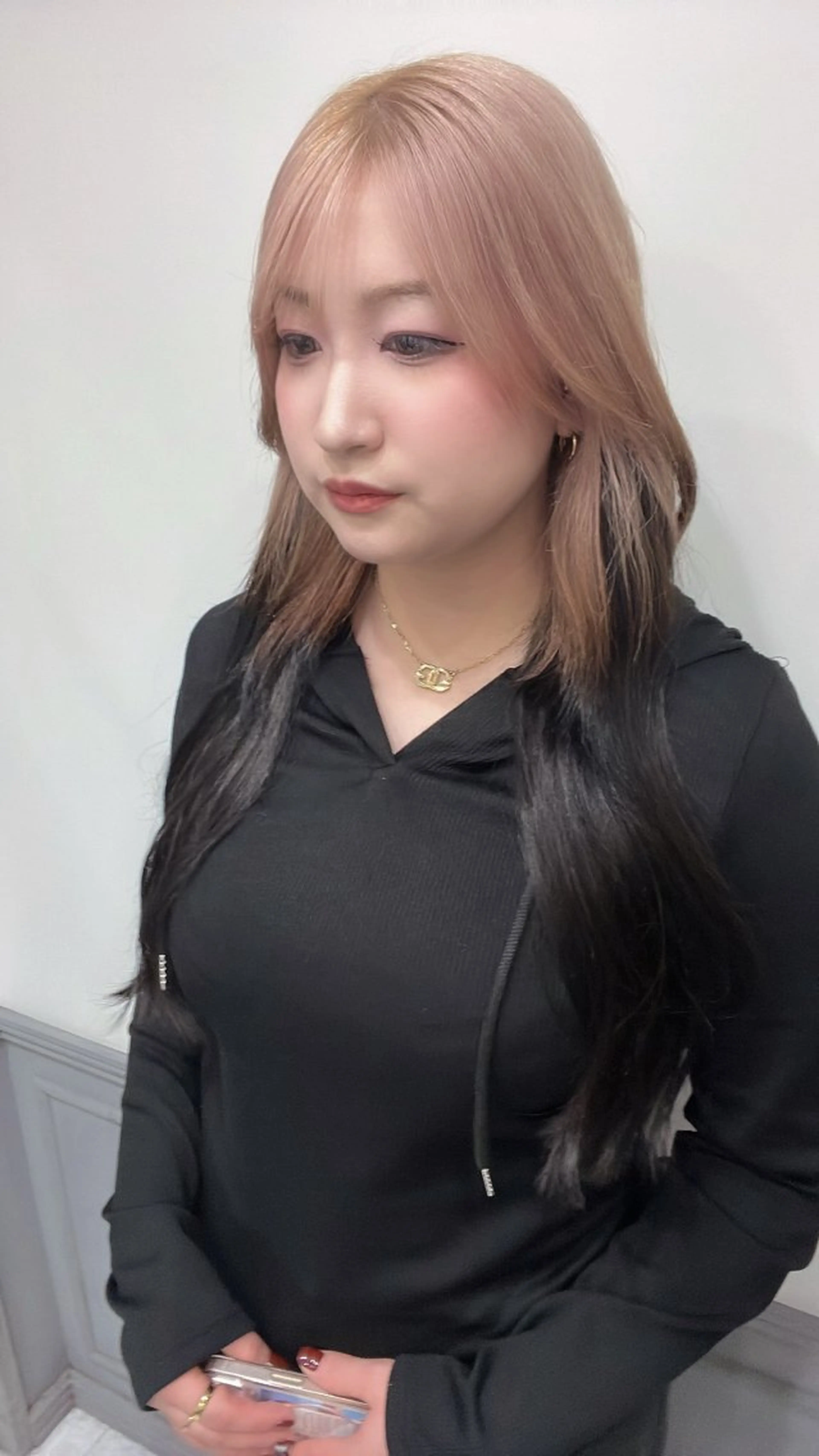 ミディアム 🦋REISA🦋 エクステ×ハイトーンのヘアスタイル