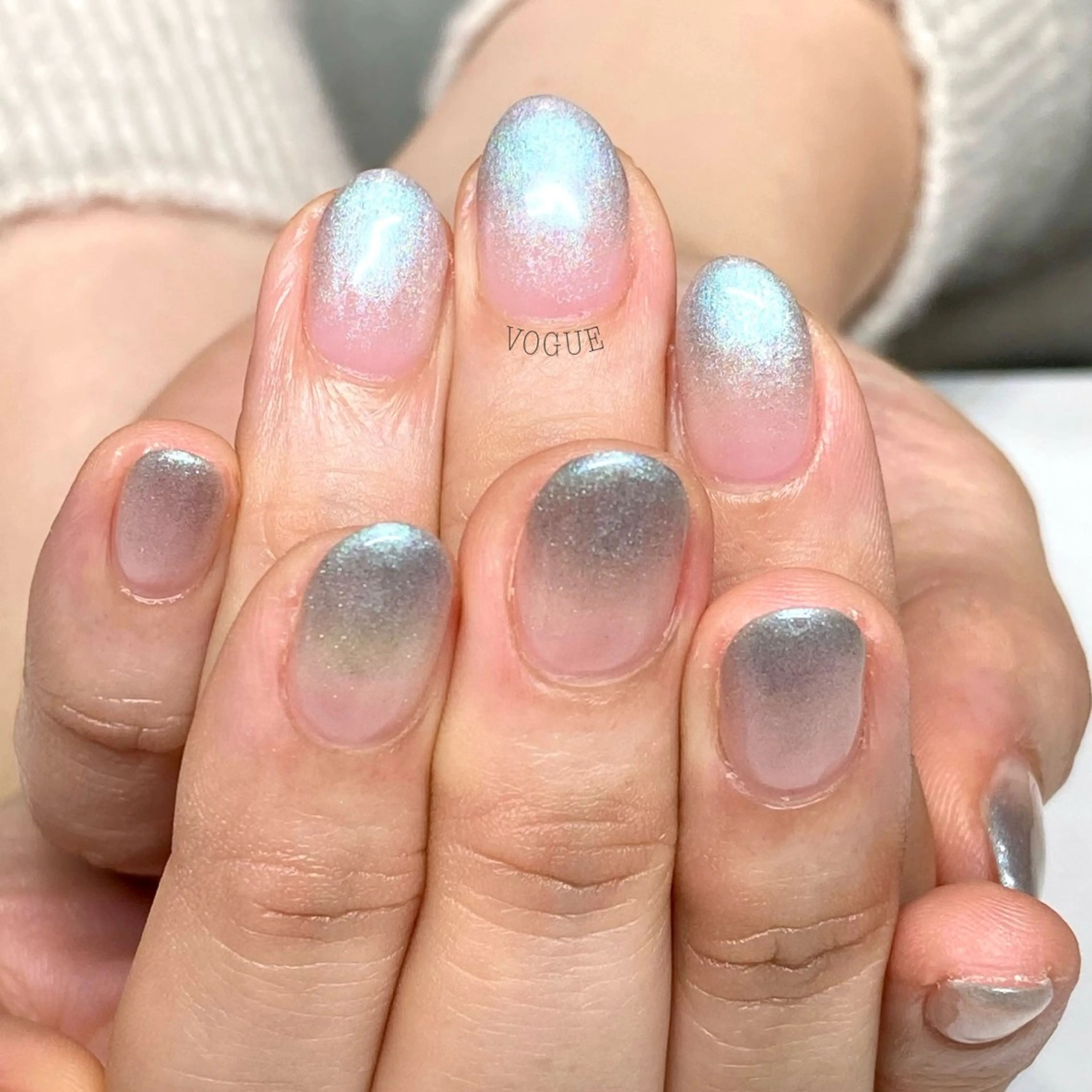 ネイル ハンドネイル VOGUE ×SWANのネイルデザイン