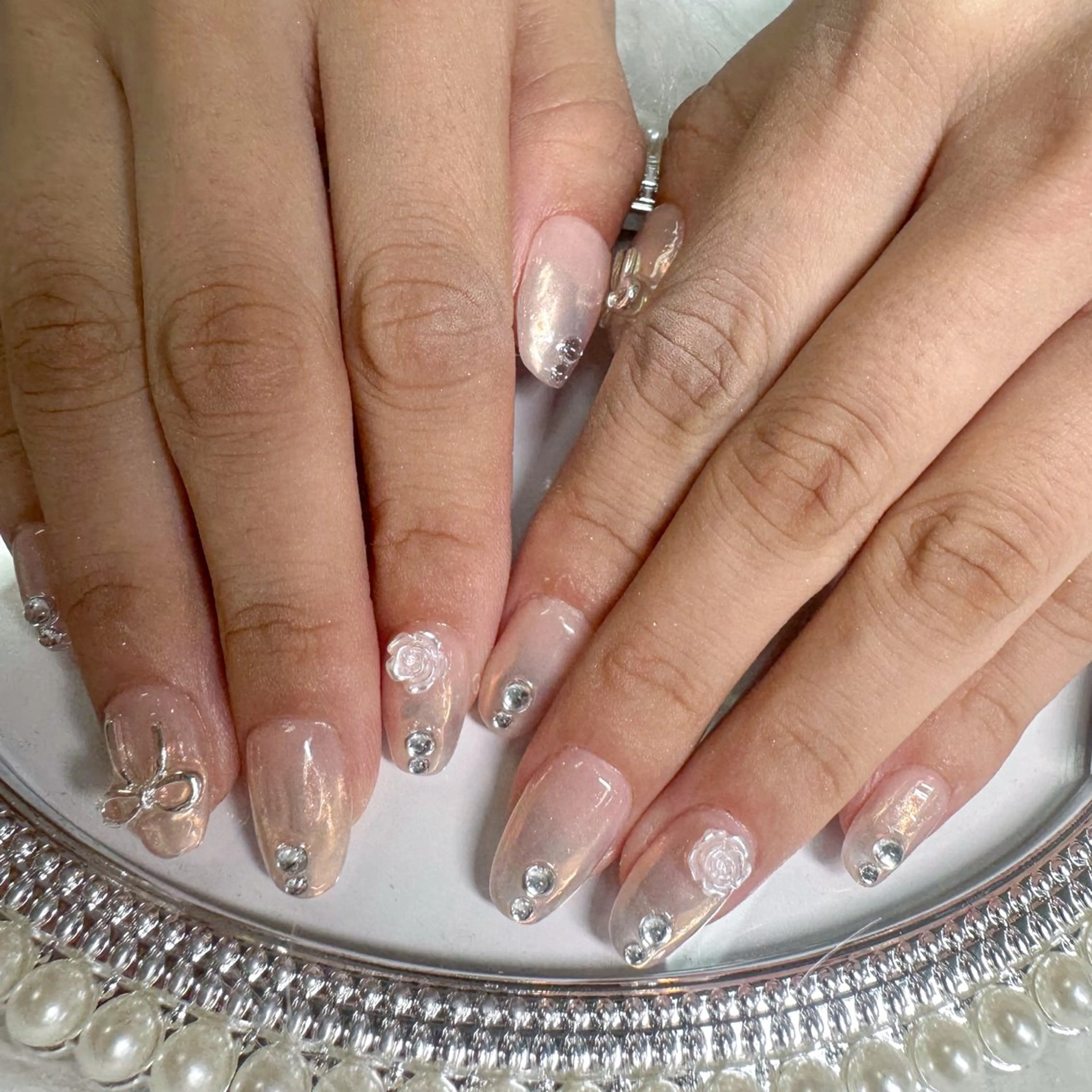 ネイル Manamǐ 個性派のネイルデザイン