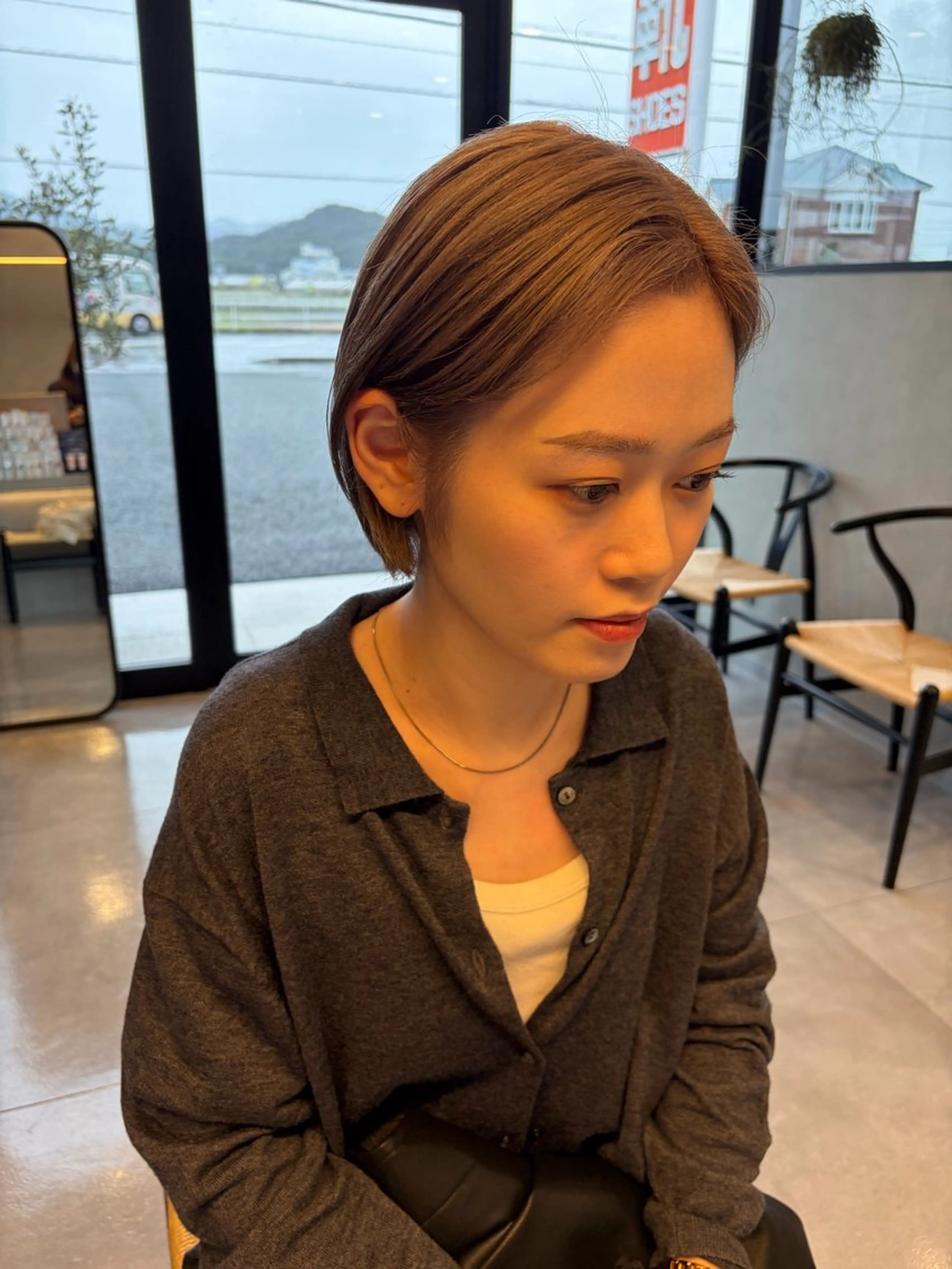 ミディアム カット ヘアカラー トリートメント 柄澤 菜南子のヘアスタイル