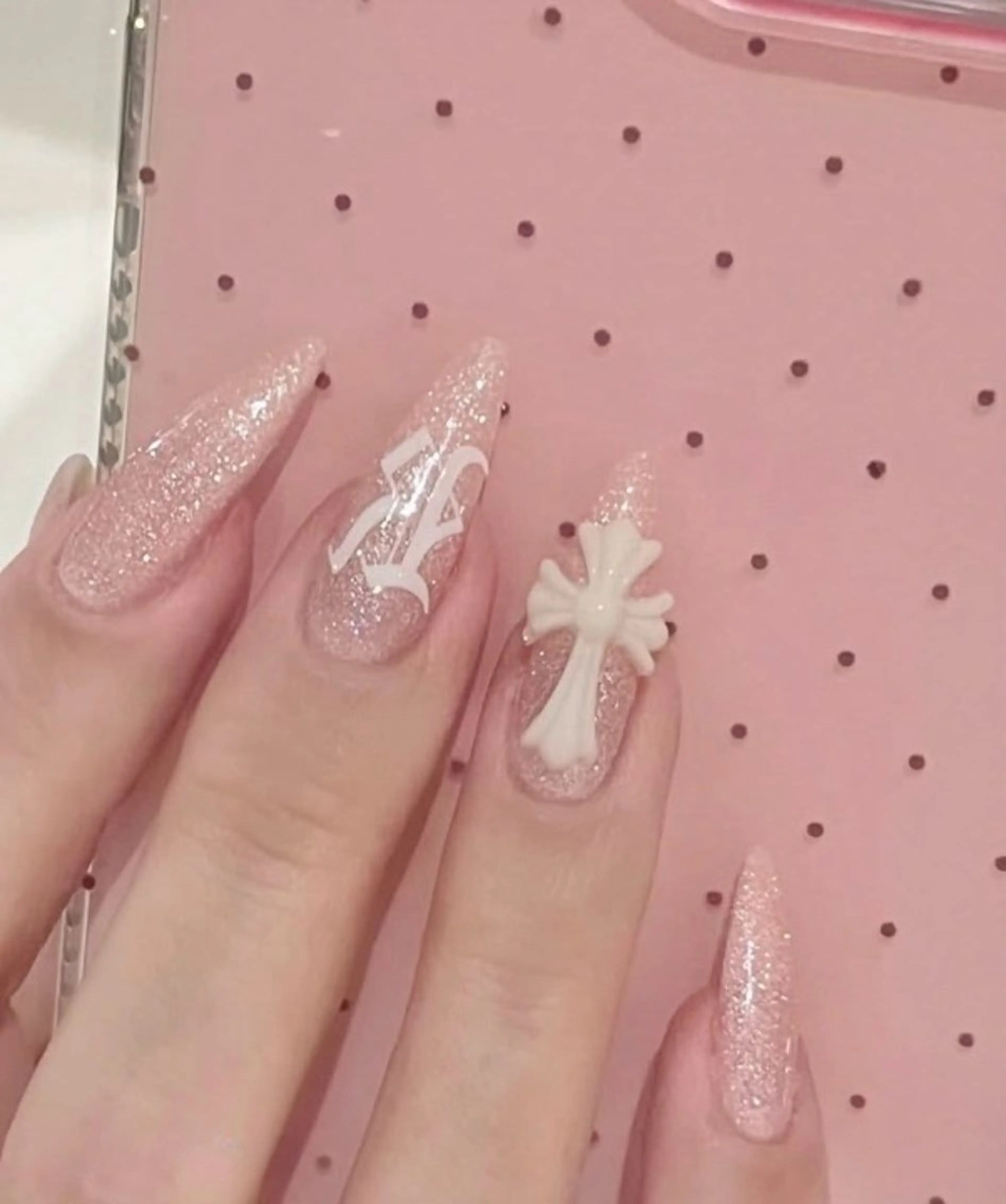 カラー グラデーションカラー ピンクカラー ハンドネイル AIN Nailのネイルデザイン