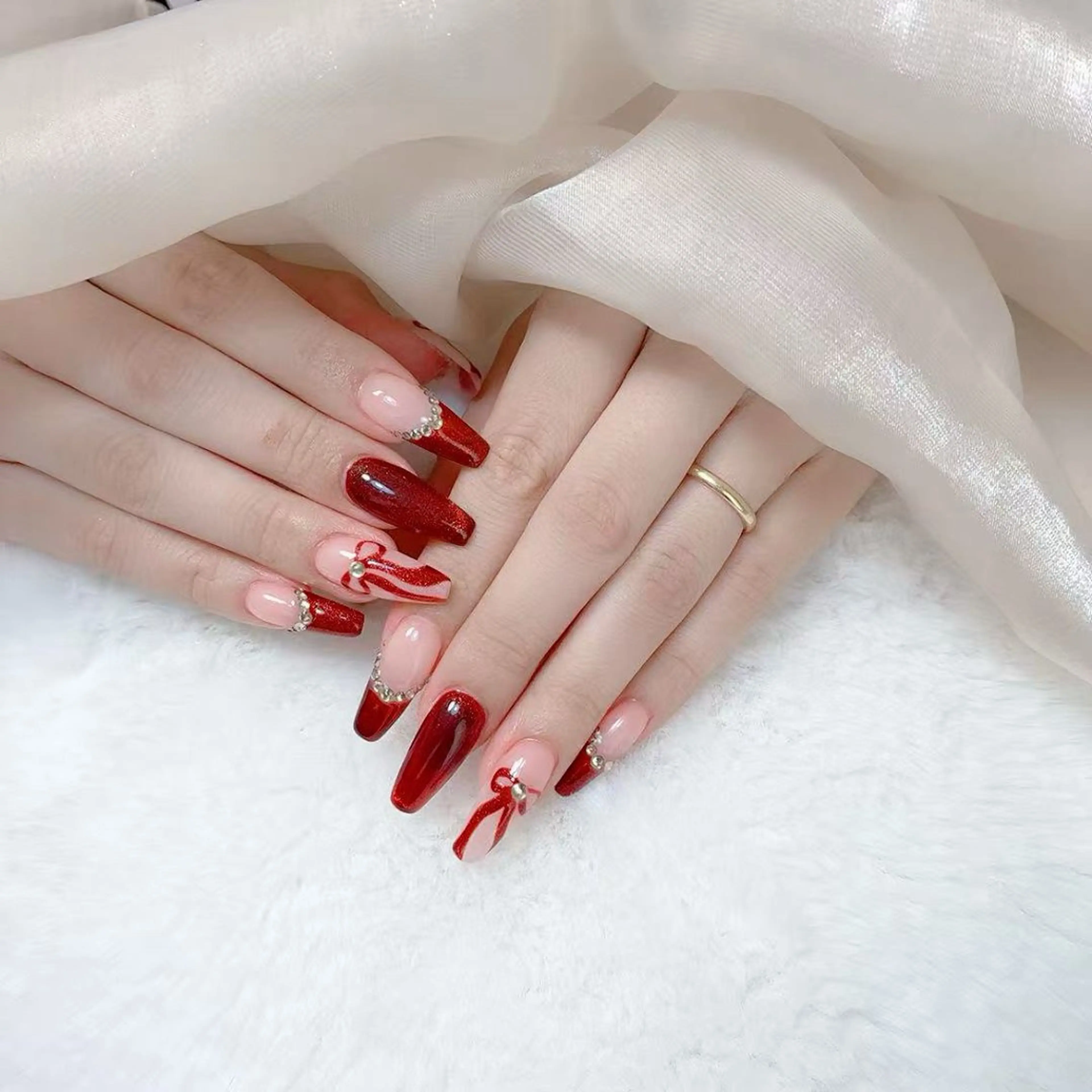 ネイル アニマル柄 アートネイル チークネイル フラッシュネイル フットネイル ハンドネイル B·U Nail大宮 長さだし専門店のネイルデザイン