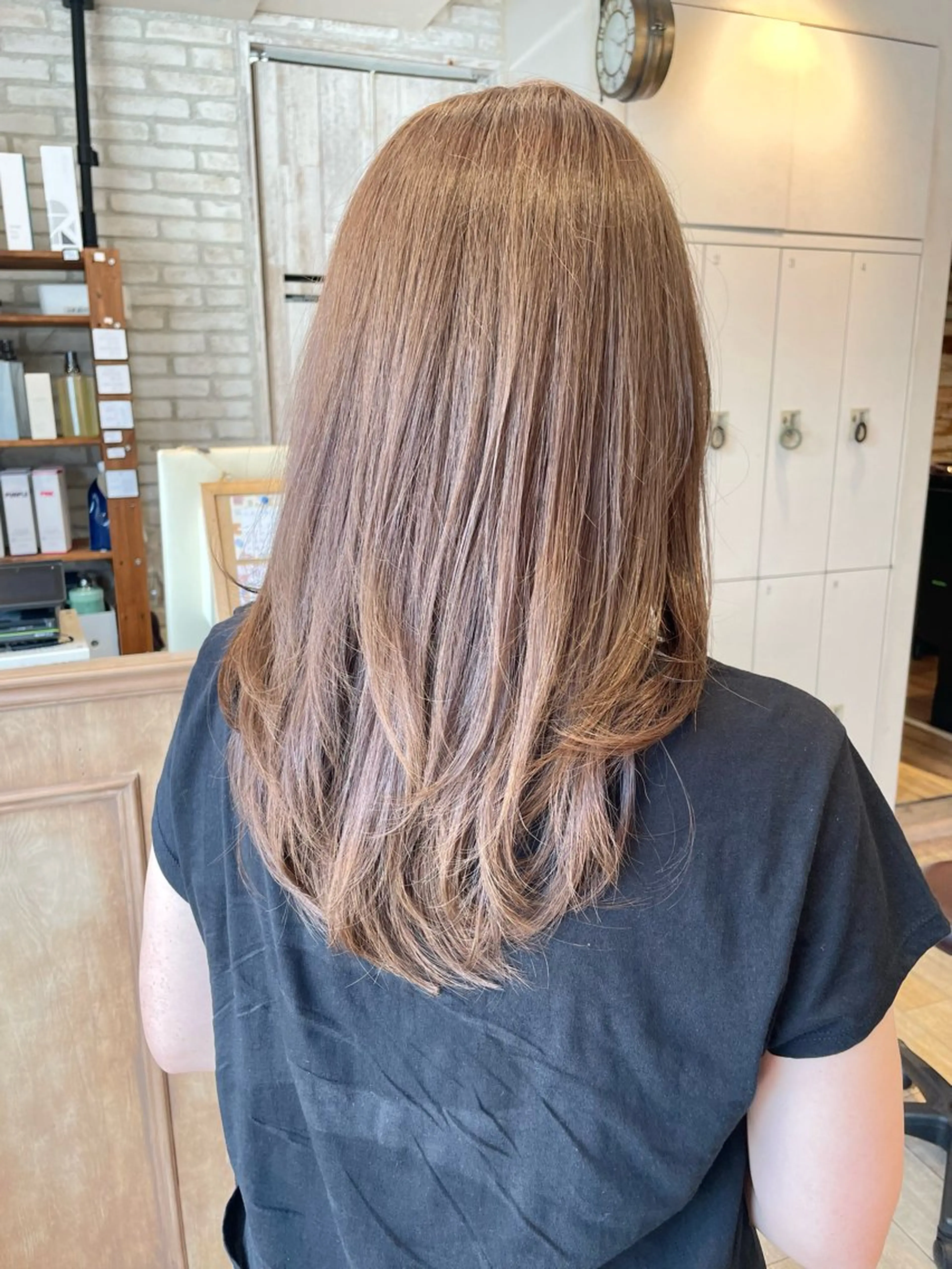 セミロング カラー ブリーチ ブリーチなしカラー レイヤーカット ✨横須賀髪質改善✨️ 加藤 百音のヘアスタイル