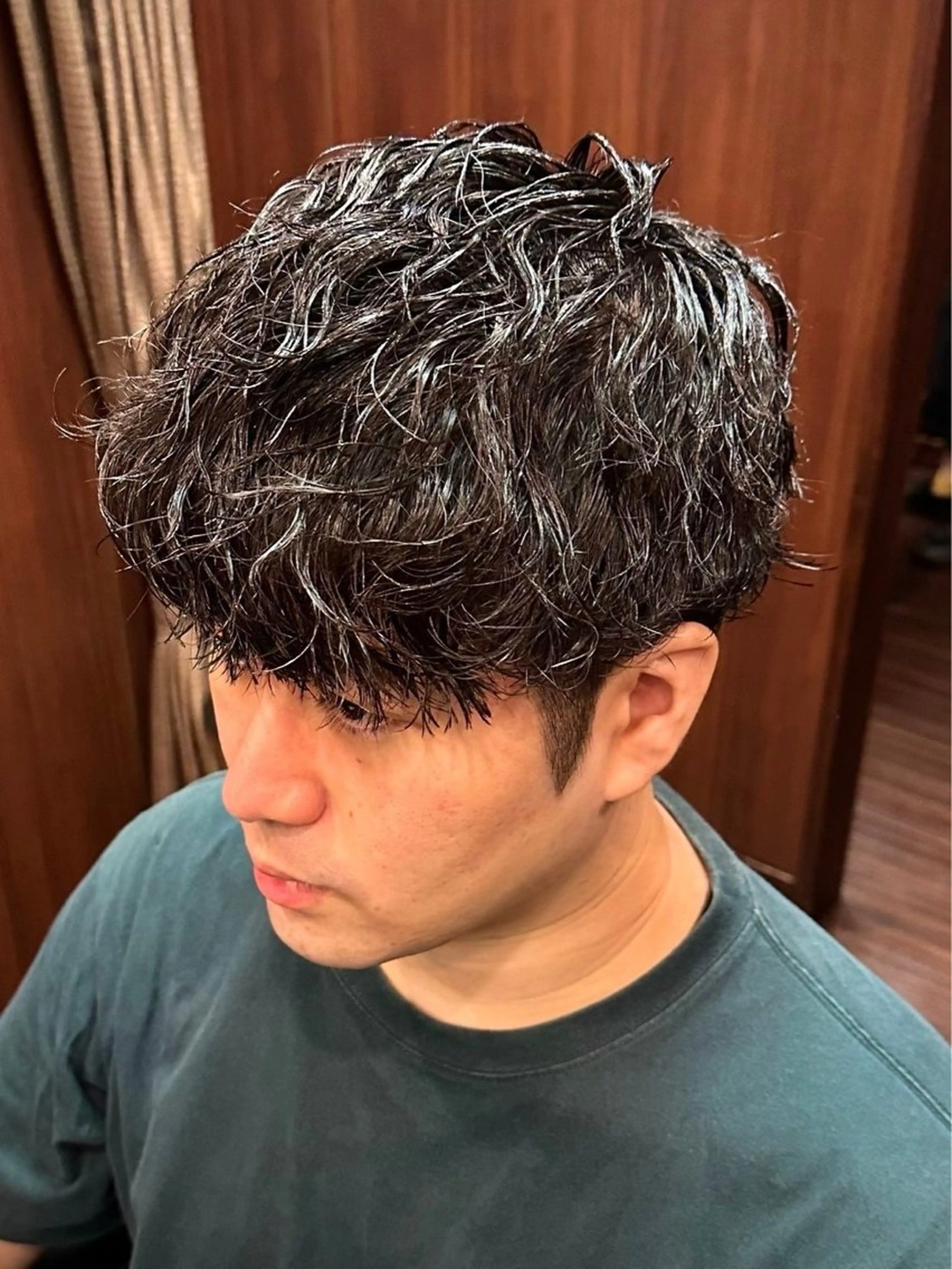 ミディアム まえひら じおんのヘアスタイル