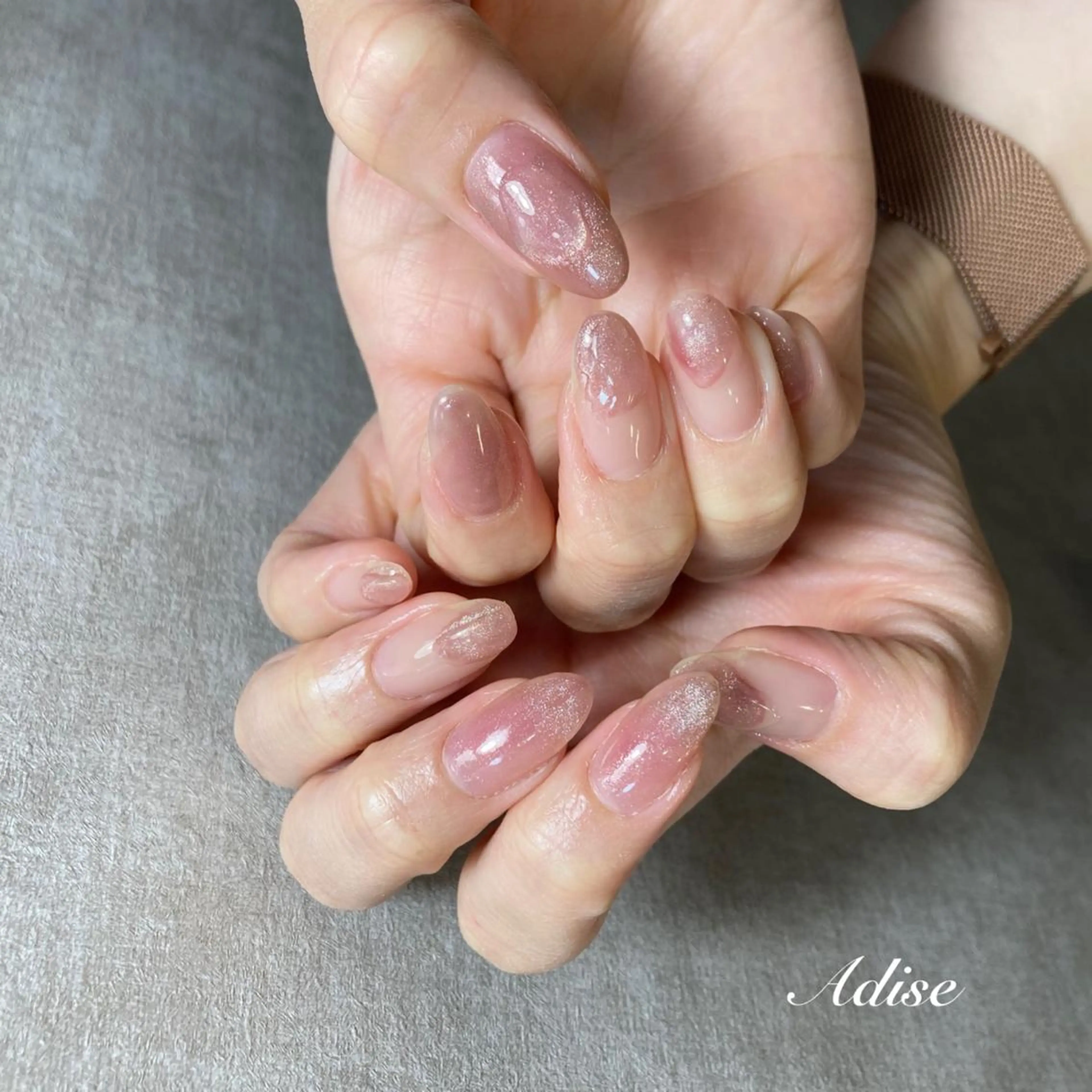 ネイル フレンチネイル グラデーション ニュアンスネイル オフィスネイル 第一印象専門サロン ADISEのエステ・リラクイメージ