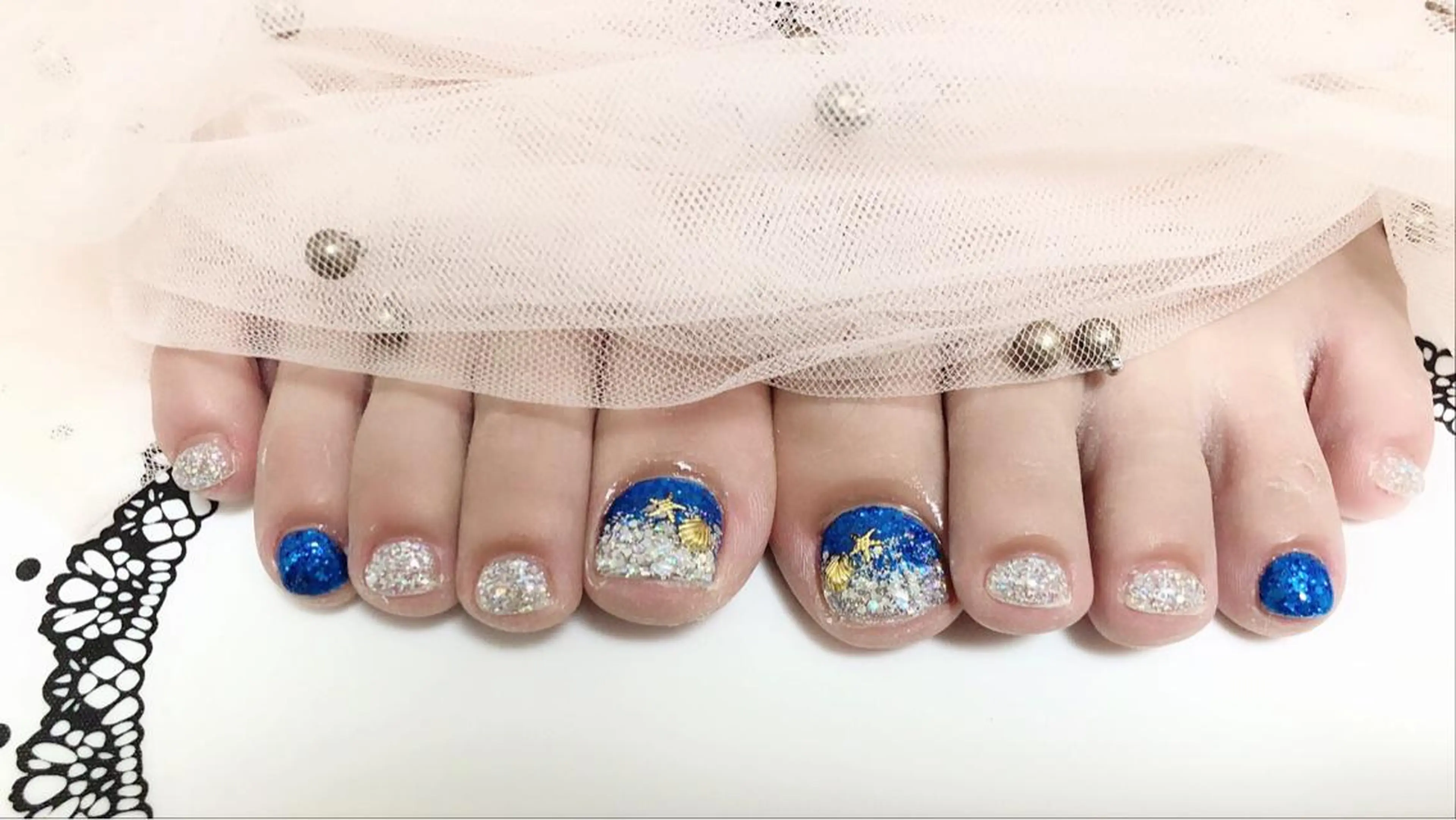 ネイル マジック ミラーのネイルデザイン