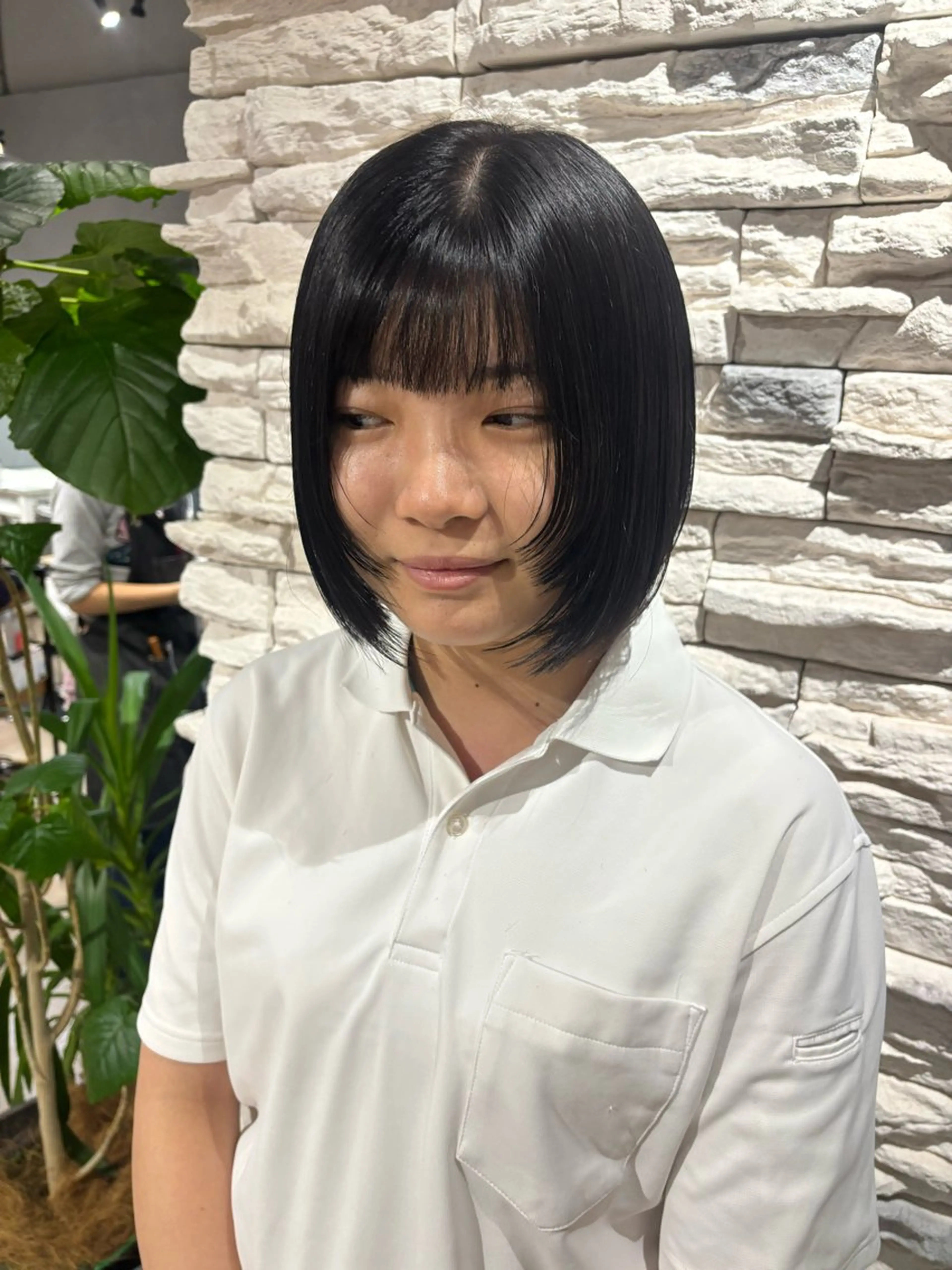 ショート 顔まわりレイヤー 顔周りカット レイヤーカット ヘアカラー Maki /カラー/ブリーチのヘアスタイル