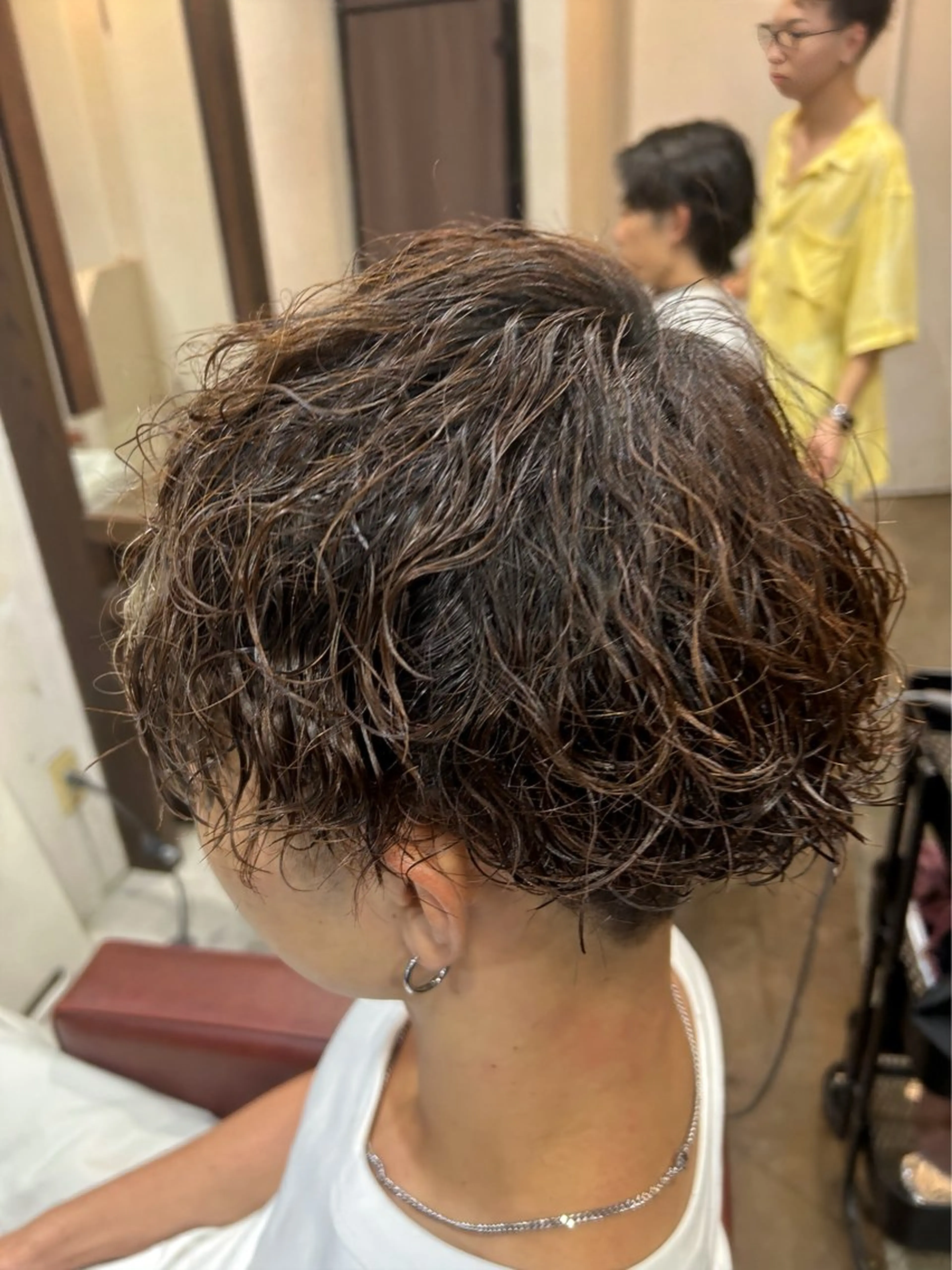 ショート メンズ 波巻きパーマ 【メンズ特化】 りょうま🔥のヘアスタイル