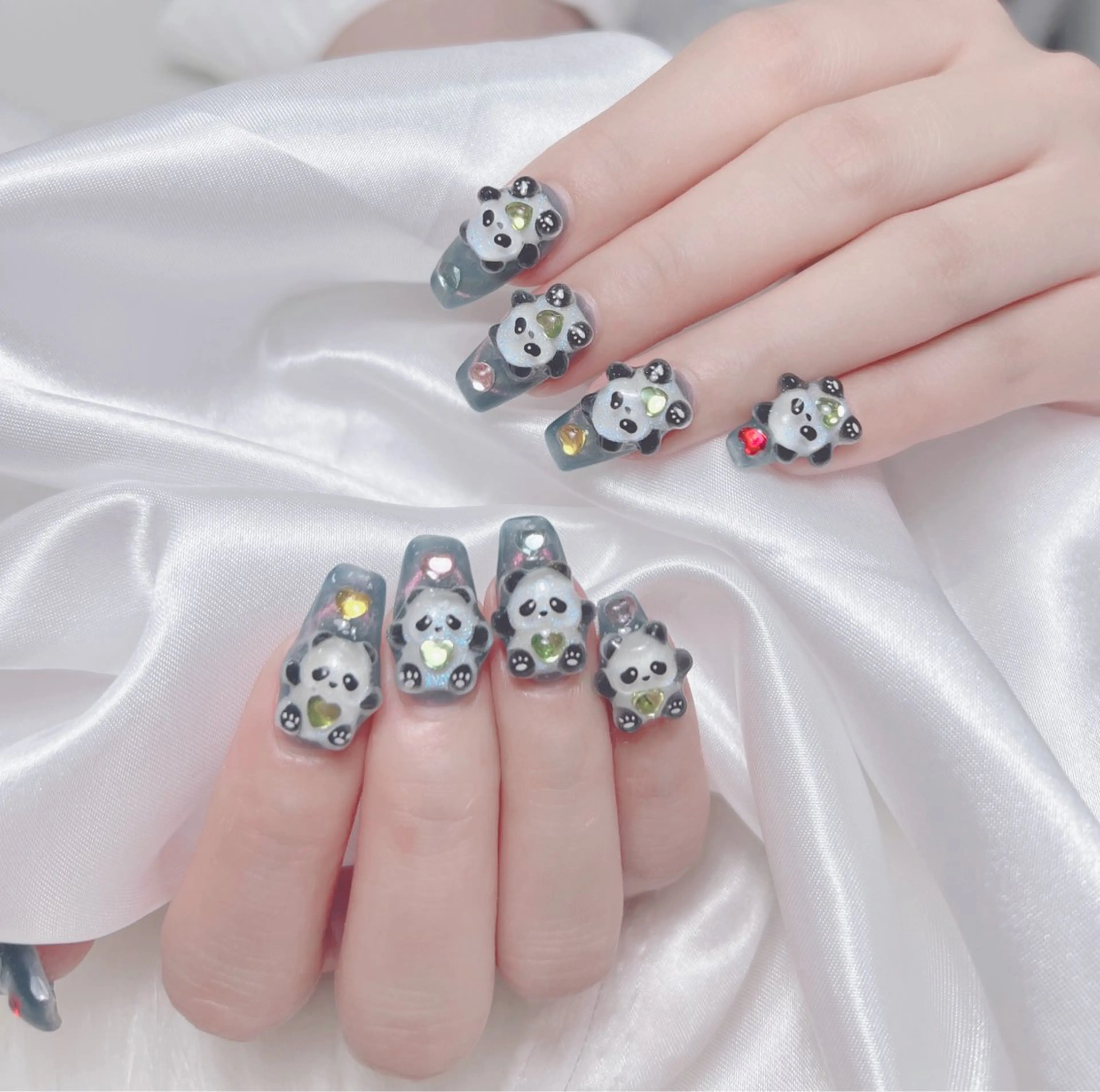 ネイル uu ネイルサロン関内🌼のネイルデザイン