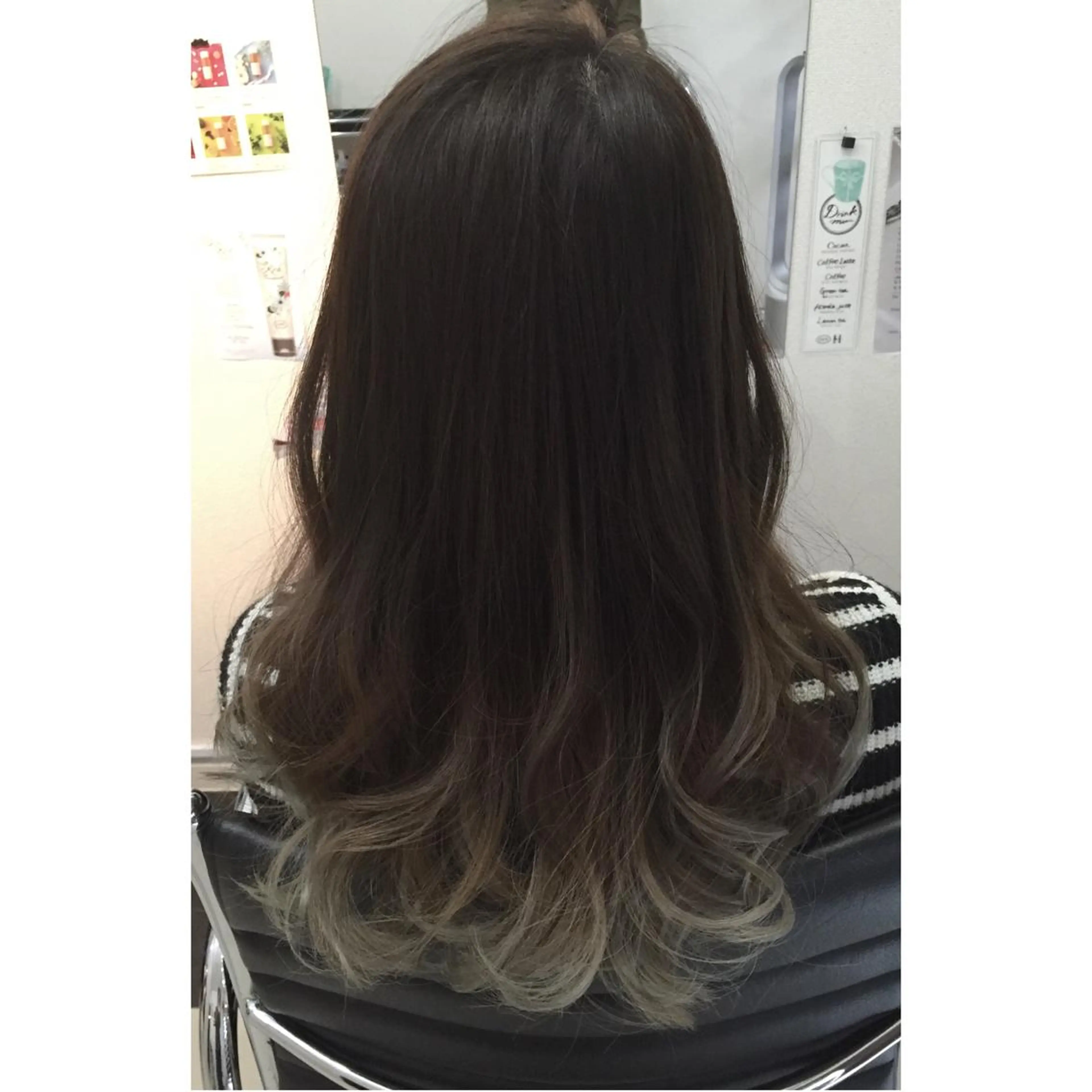 ロング カラー ブリーチ グラデーションカラー 統括ディレクター kuriのヘアスタイル