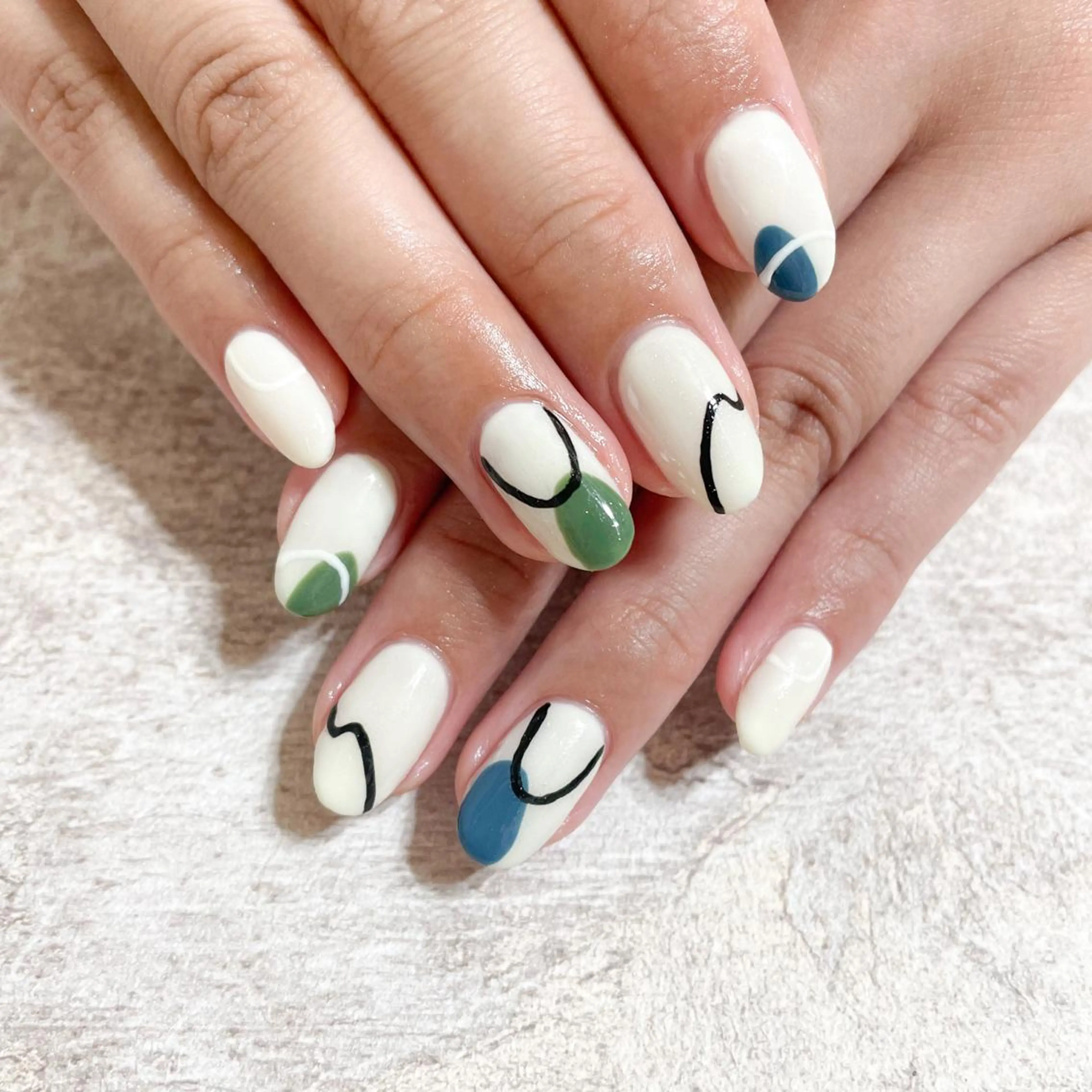 ネイル Tiary Nail Fのネイルデザイン