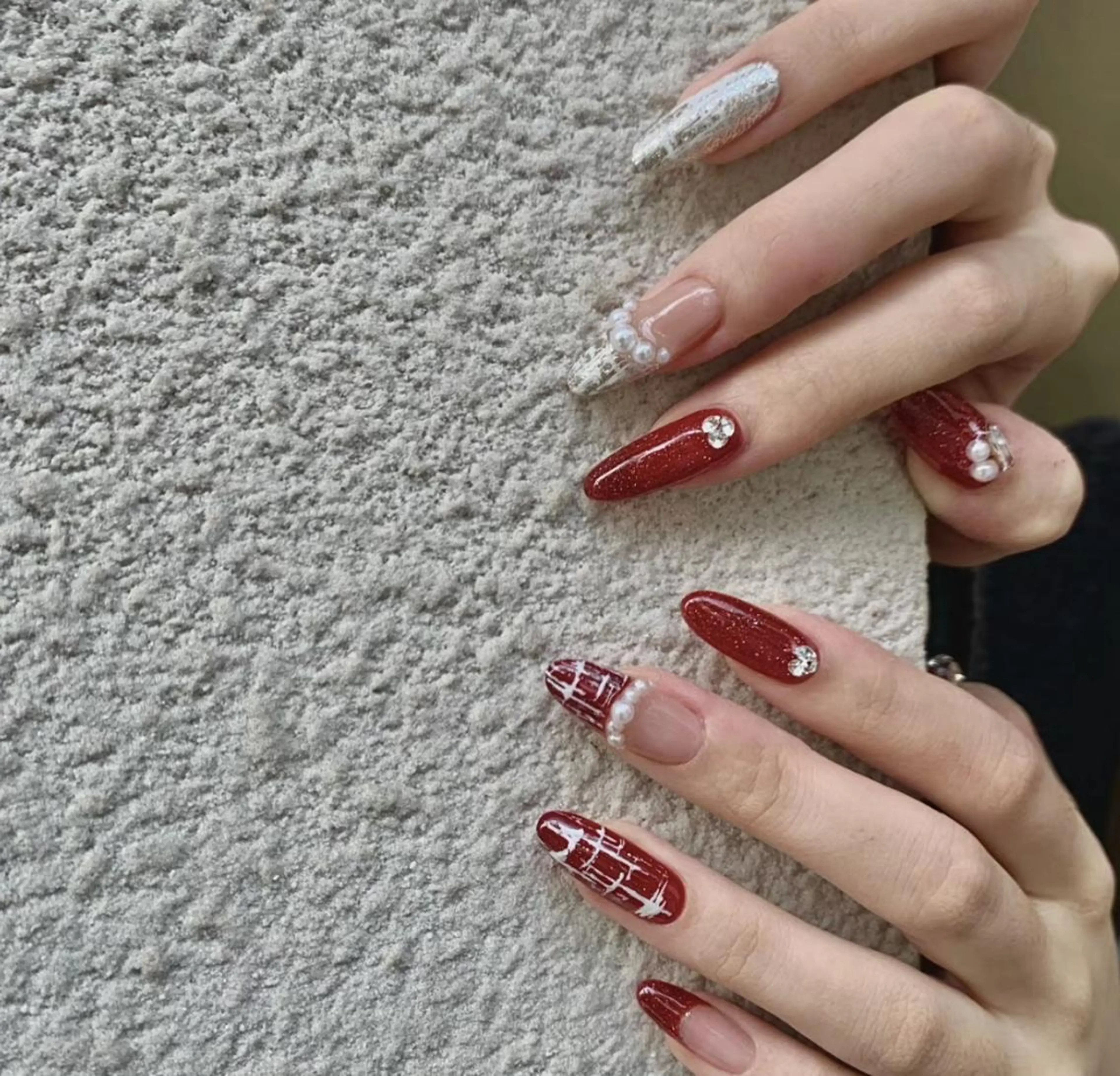 ネイル アートネイル 長さ出し ネイルチップ Queens テイのネイルデザイン