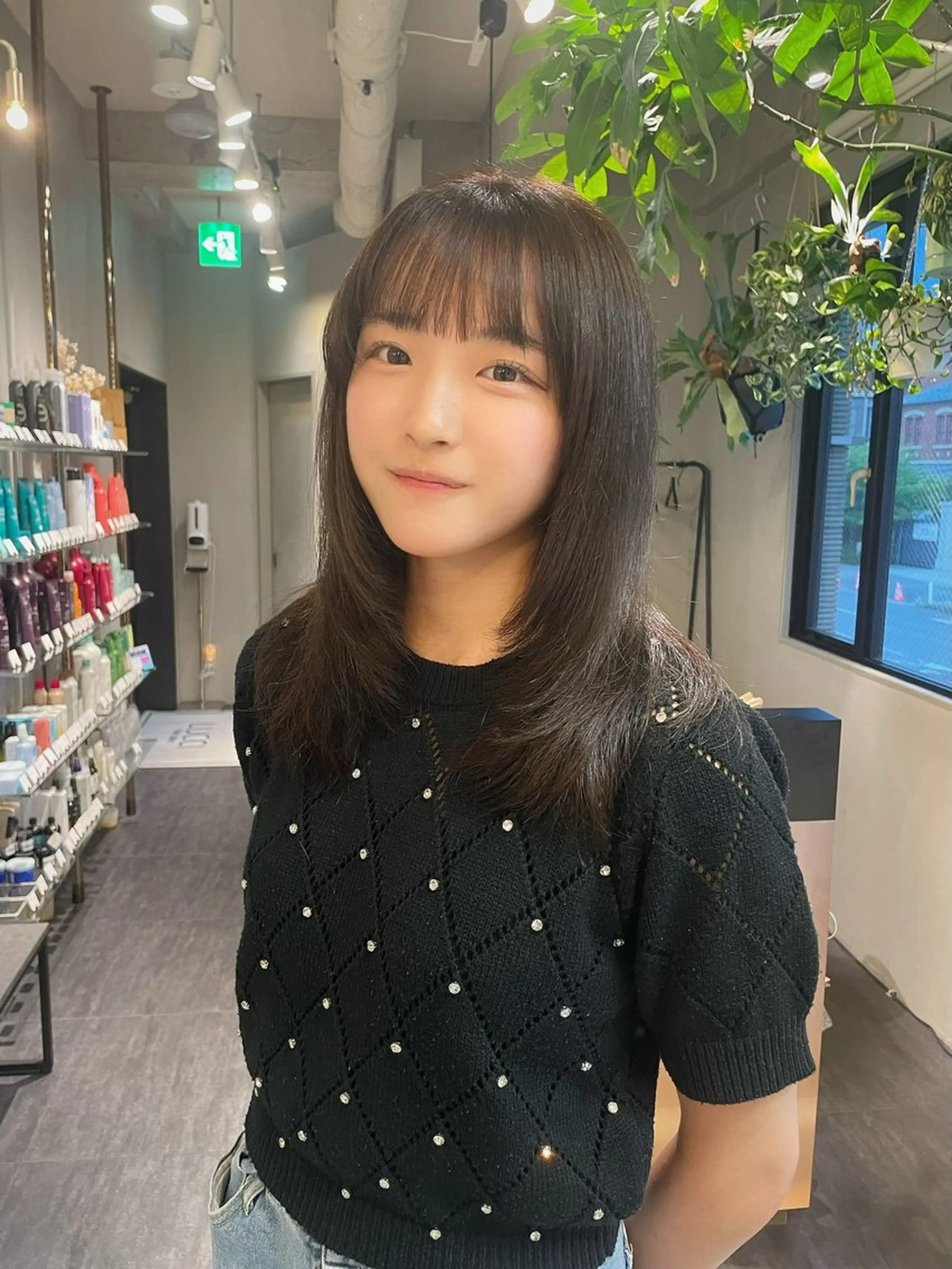 セミロング カラー セミロングパーマ オリーブカラー レイヤーカット 森口 誠斗のヘアスタイル