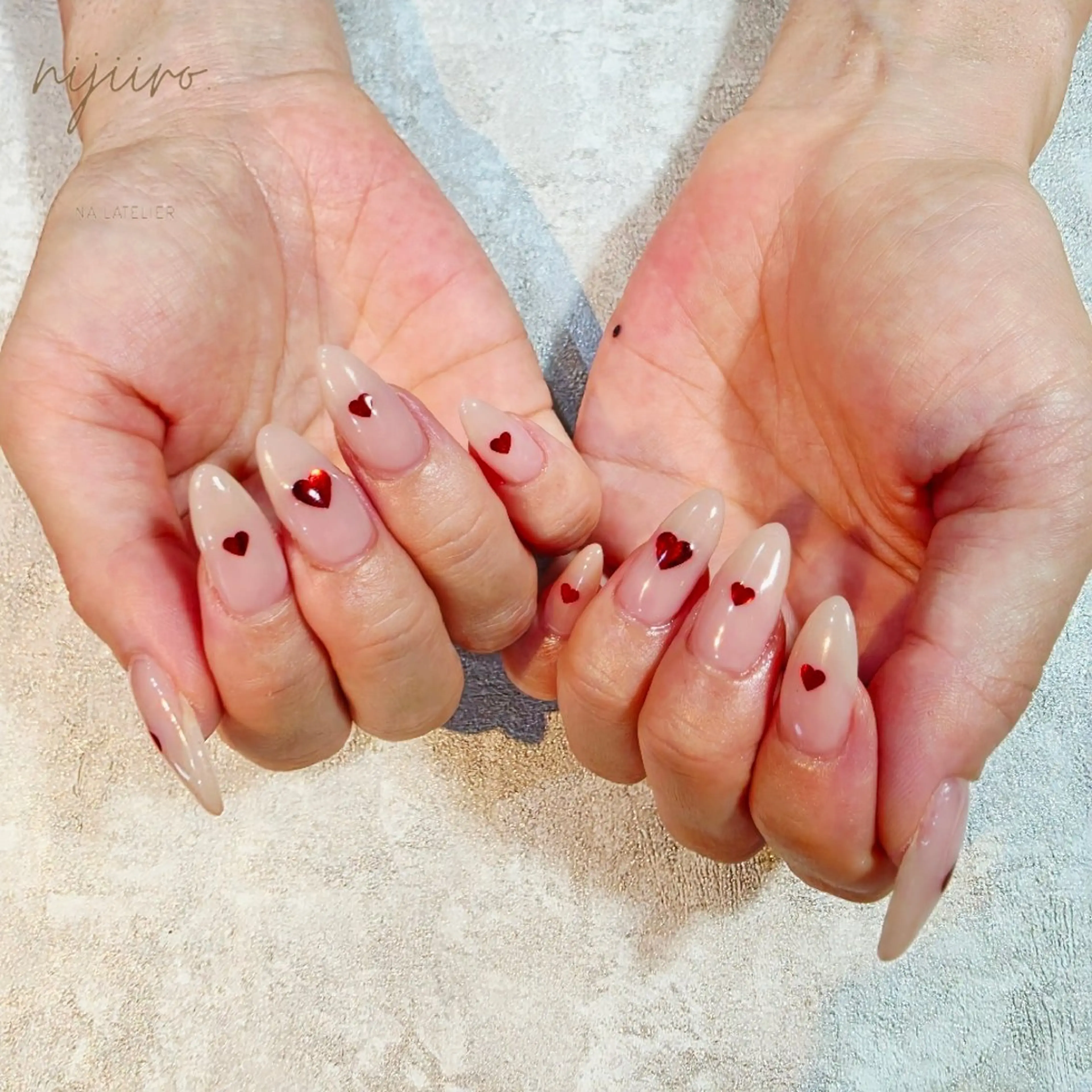 ネイル ハンドネイル nailatelier nijiiro.所属・nijiiro🌈 サトウのネイルデザイン