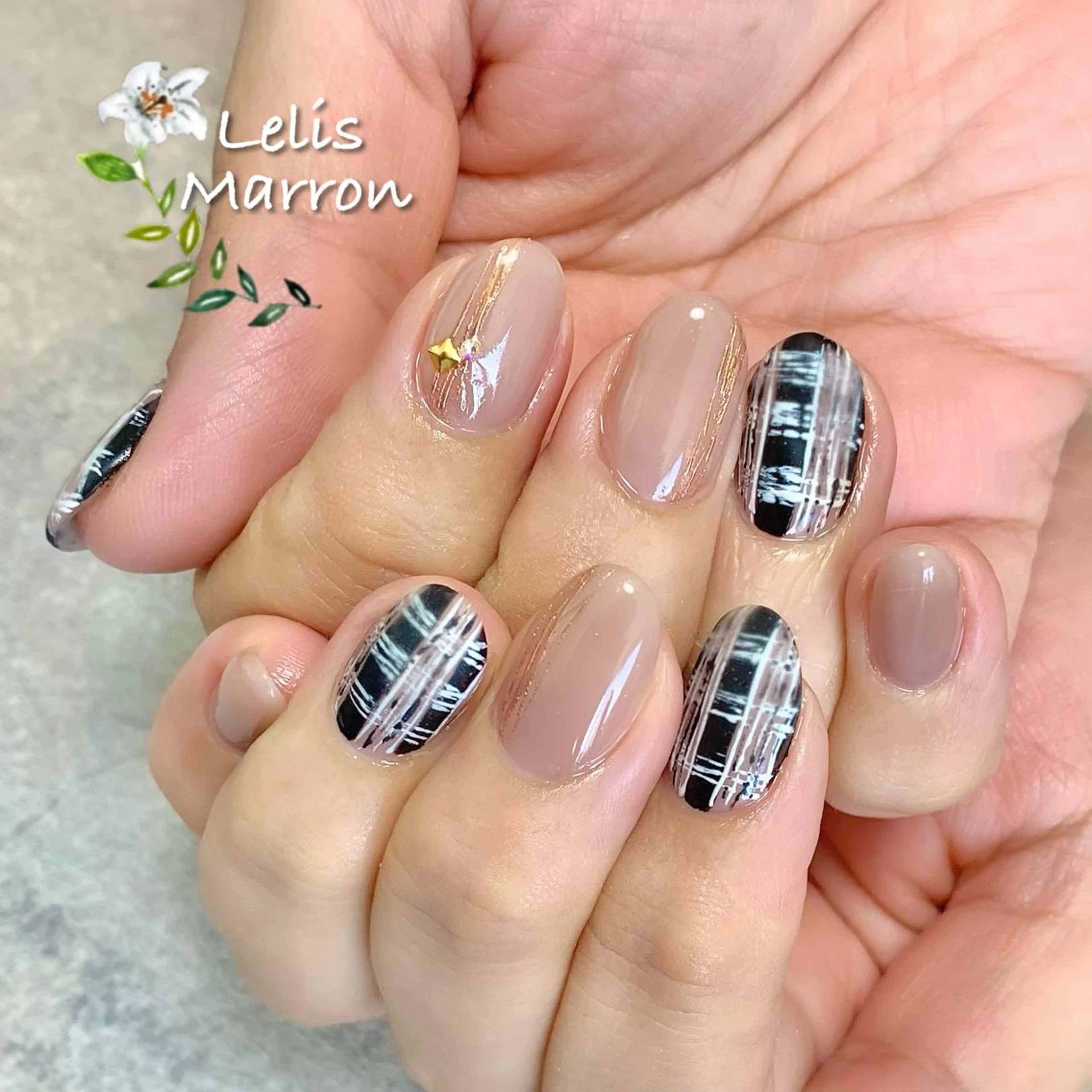 ネイル アートネイル ブラウン オフィスネイル ハンドネイル Lelis Marron所属・岸 侑李のネイルデザイン