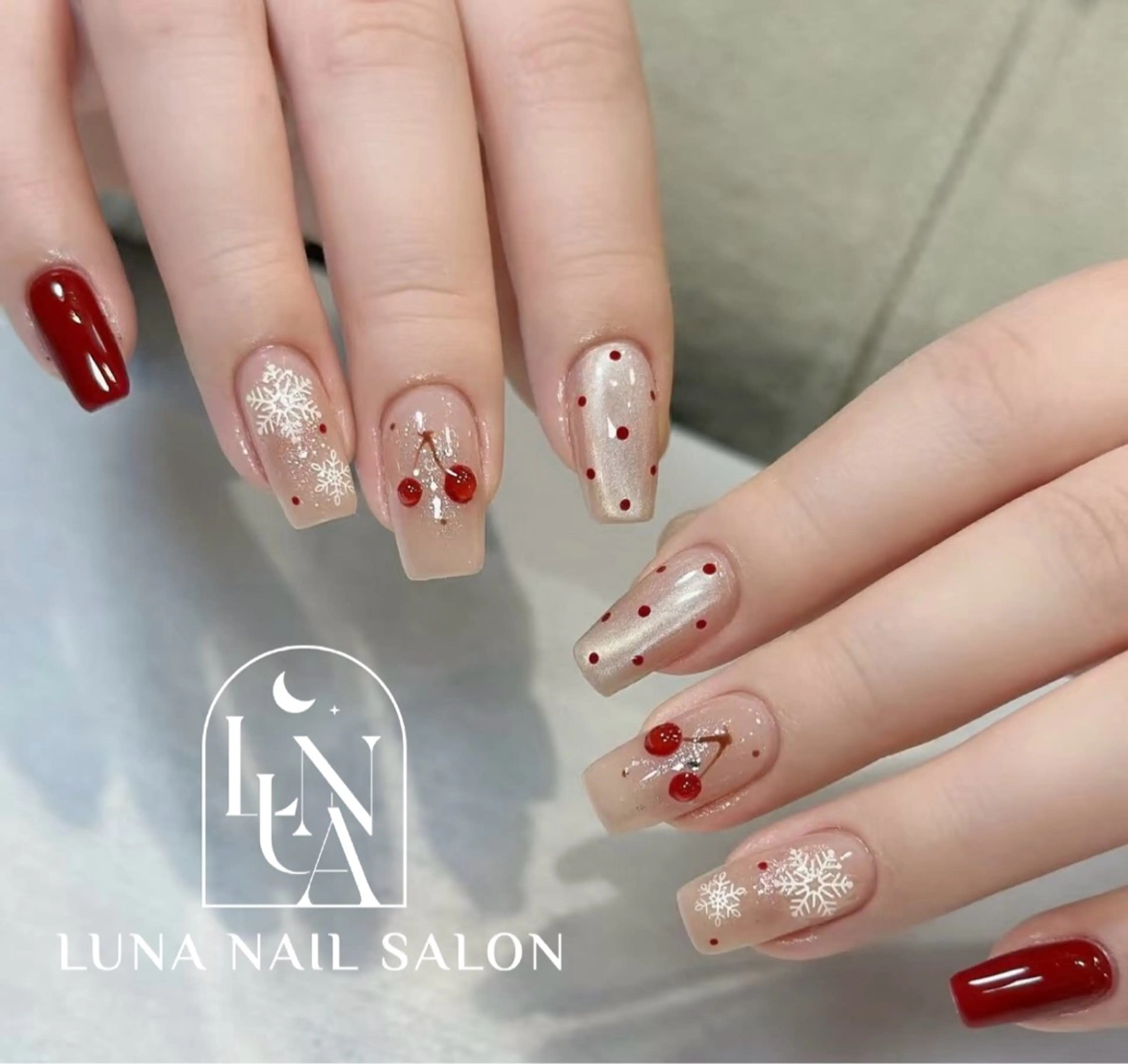 ネイル アートネイル フレンチネイル ジェルネイル ガラスフレンチ 韓国ネイル ハンドネイル ハンドケア LUNA Nail salon💕のネイルデザイン