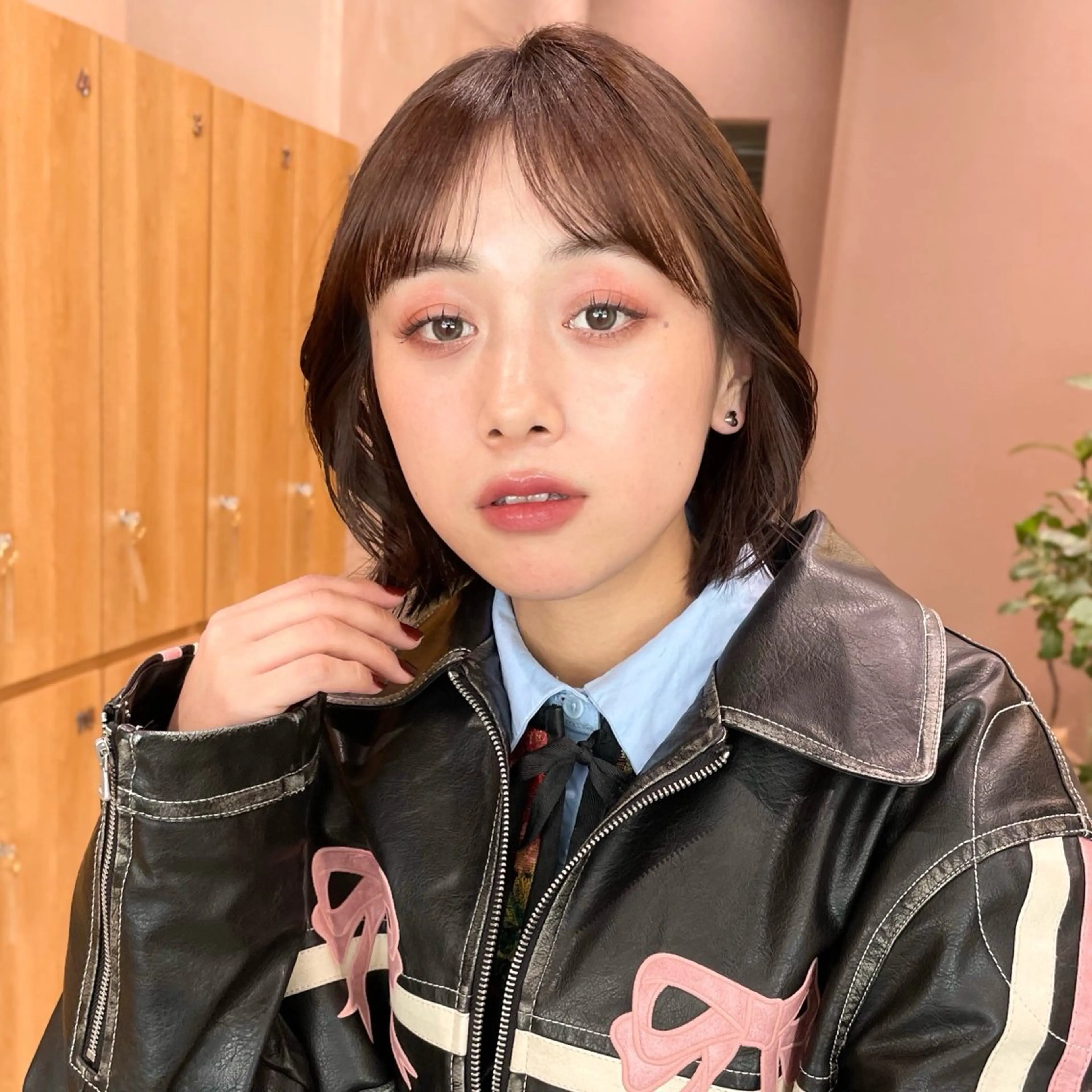 ミディアム カラー ボブ くびれヘア 外ハネヘア レイヤー/柔らか 透明感カラー/ゆきなのヘアスタイル