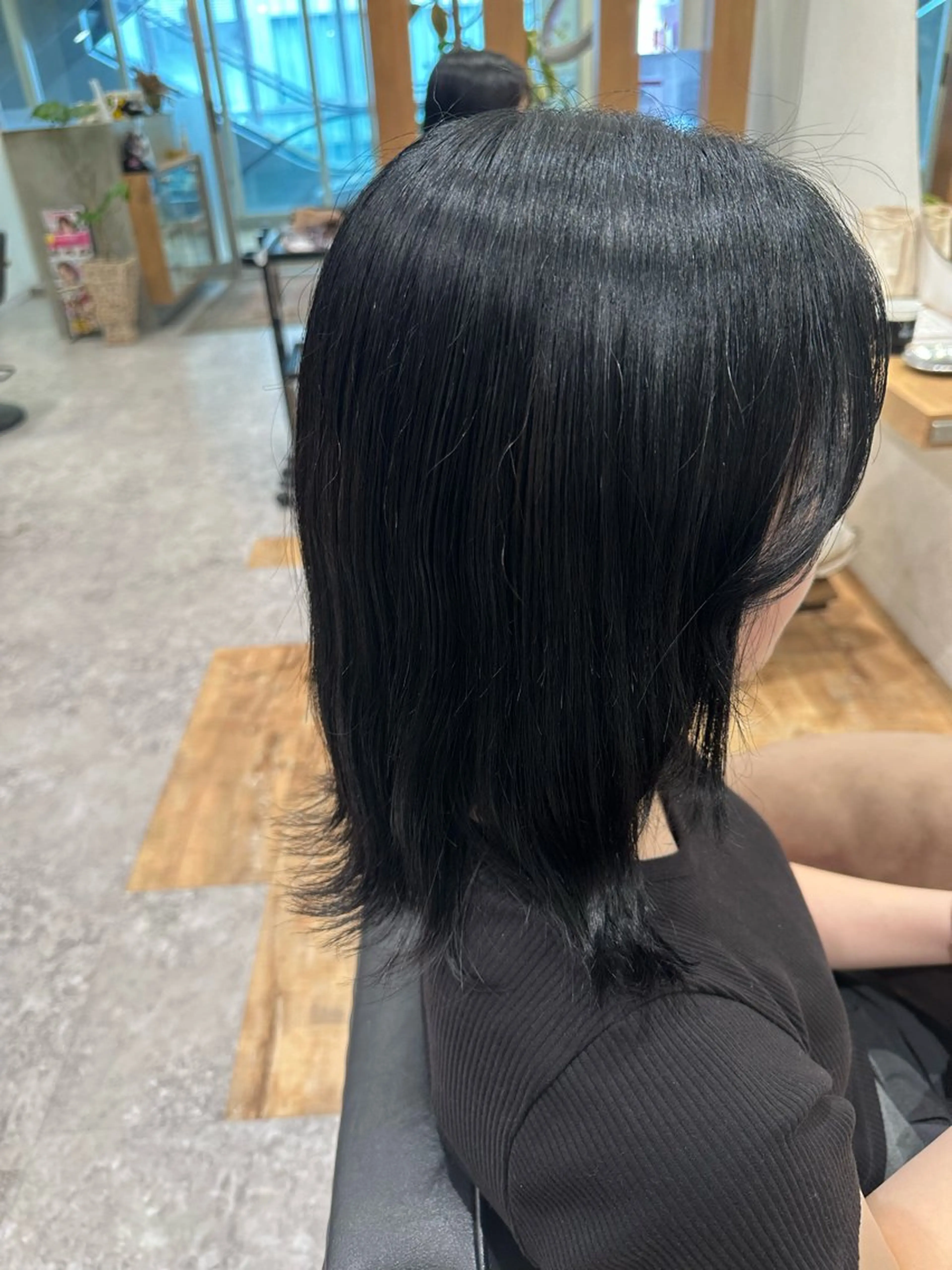 セミロング ヘアカラー 透明感イルミナカラー ／寒色/MOMOKAのヘアスタイル