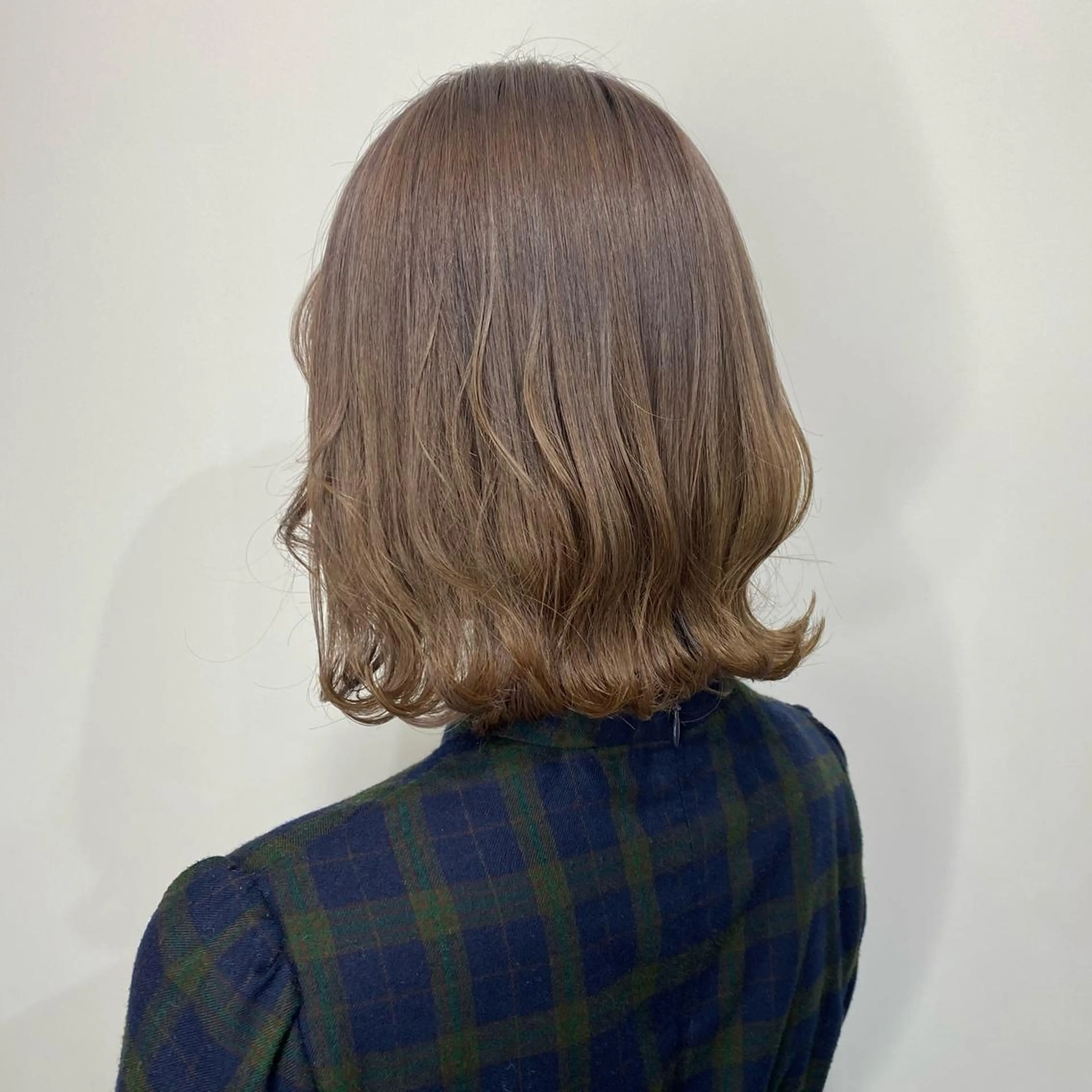 ミディアム カラー 髪質改善サロン🫧 戎谷栞菜のヘアスタイル