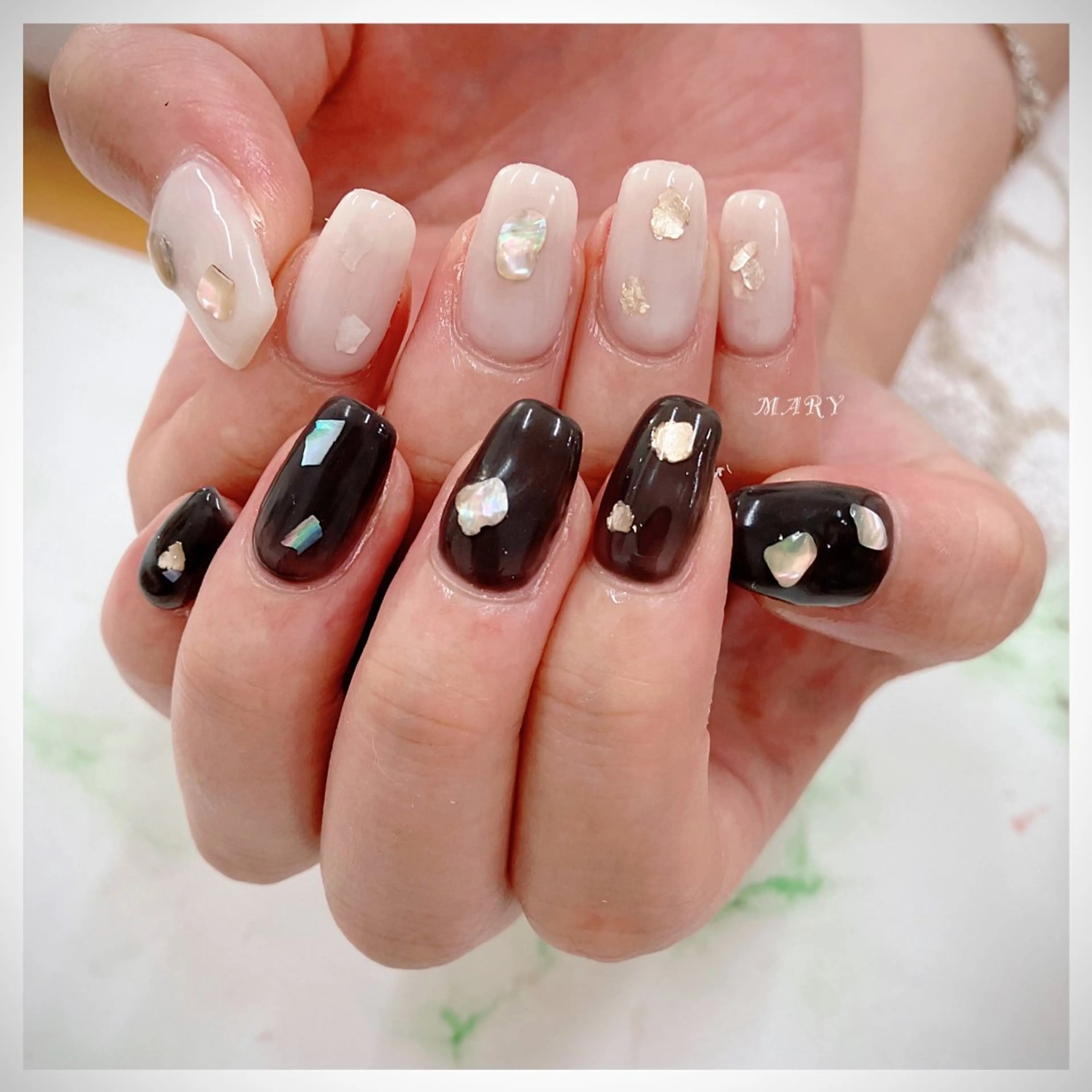 ネイル ニュアンスネイル ワンカラーネイル シンプルネイル ホワイト ハンドネイル Mary nail .narumiのネイルデザイン