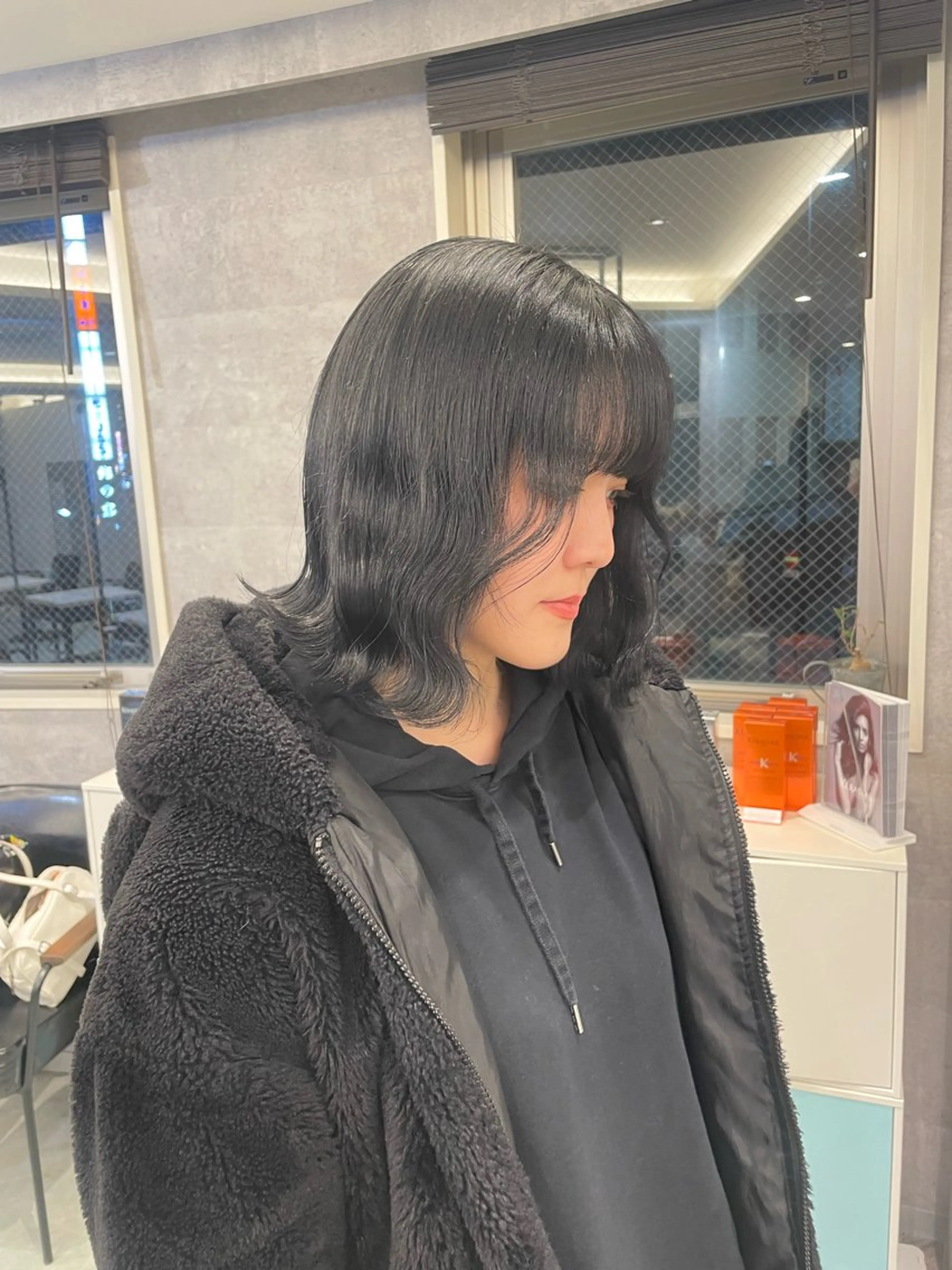 ミディアム ♡似合わせハイトーン ♡maiのヘアスタイル