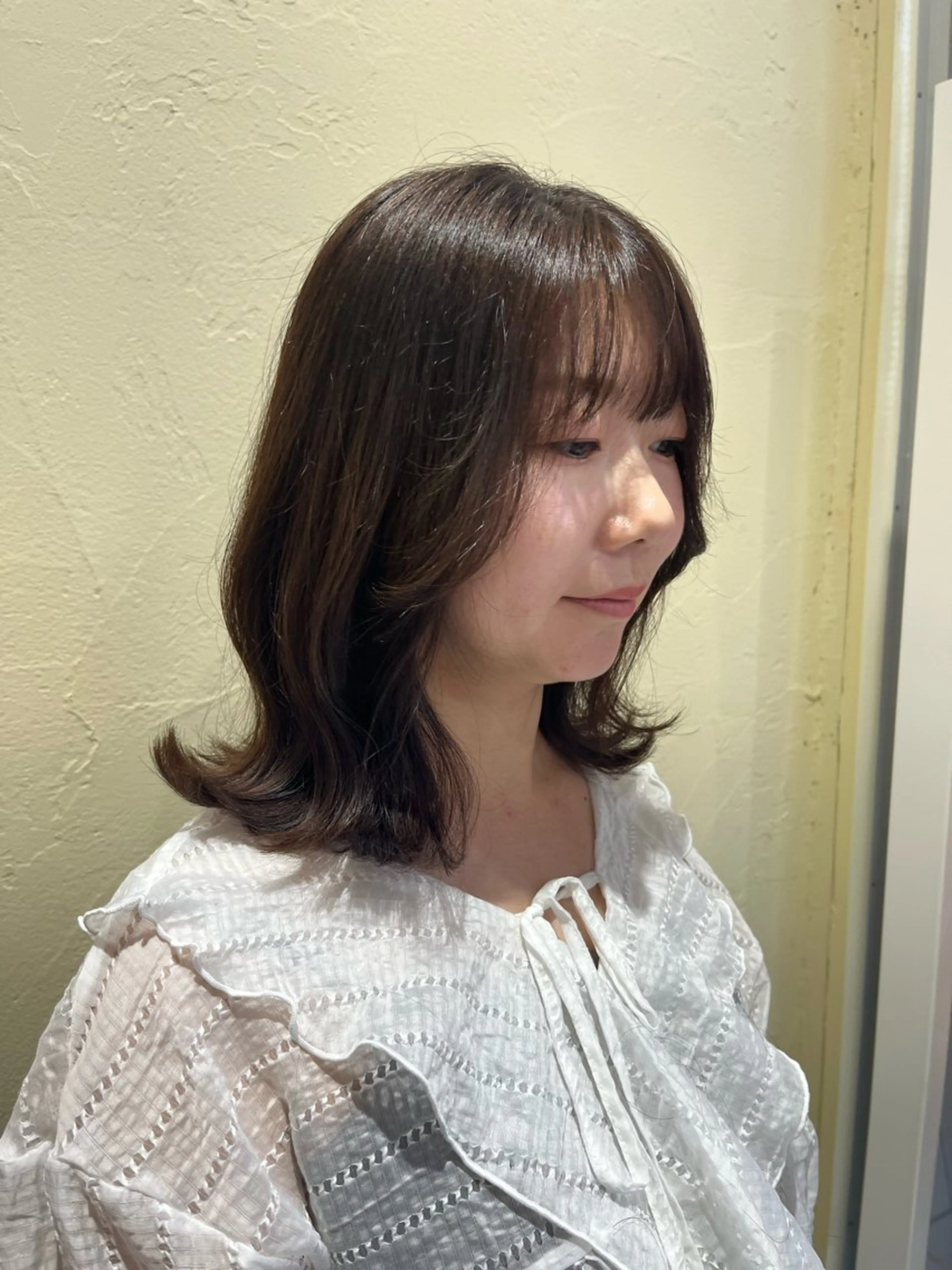ミディアム 顔周りカット レイヤーカット カット 名嘉真 美晴のヘアスタイル