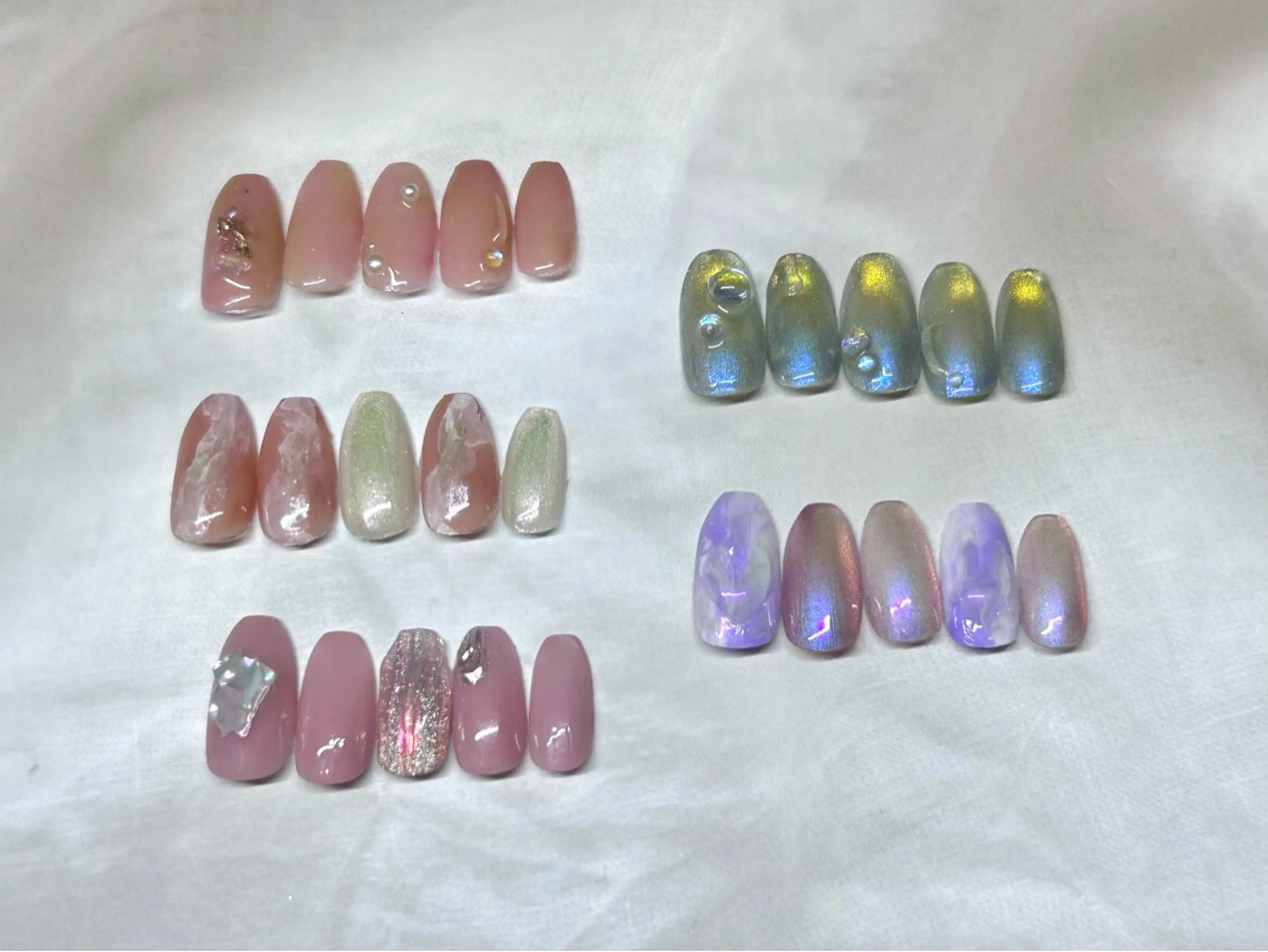 ネイル HENECY💞 SHIERIのネイルデザイン