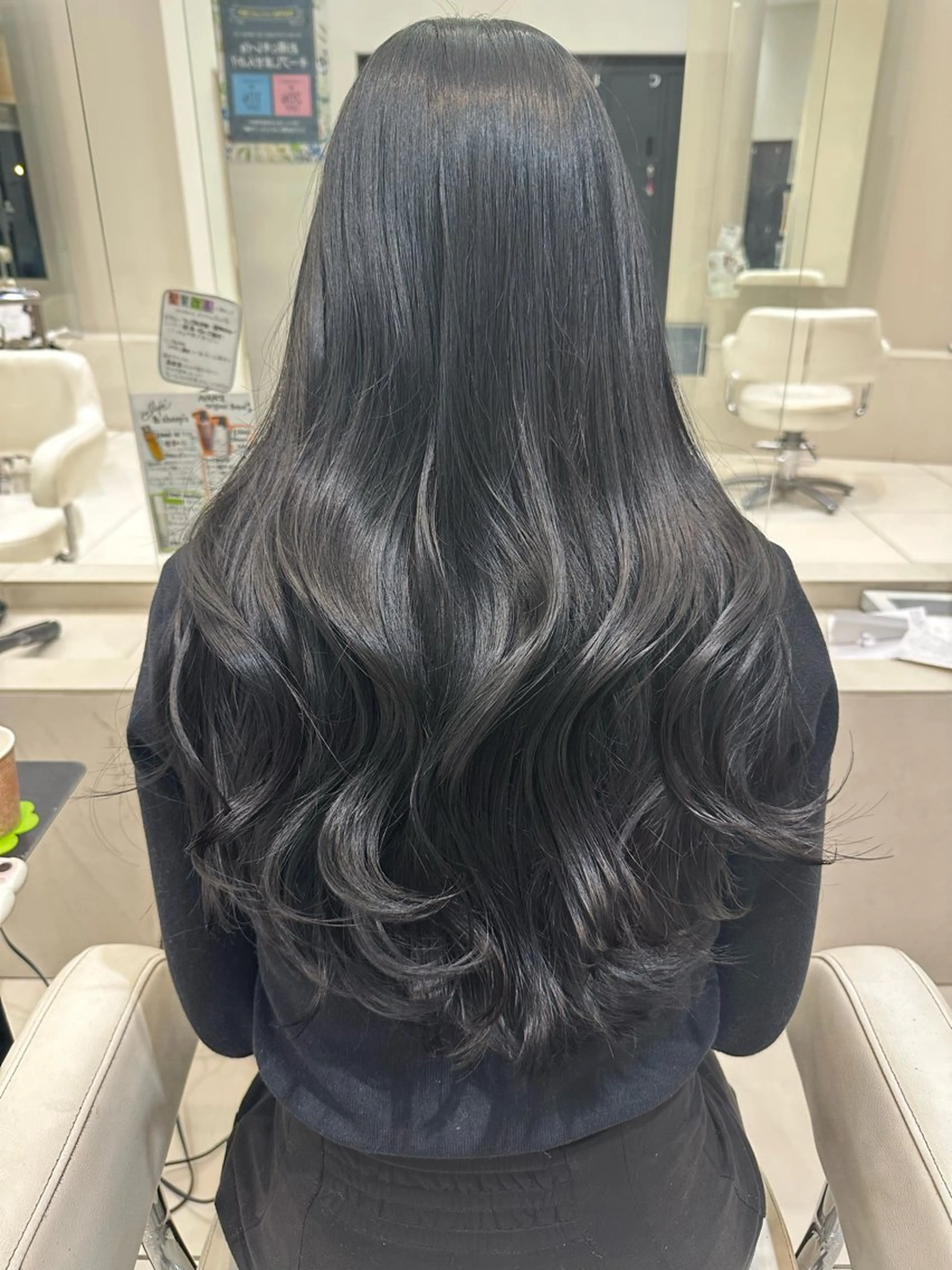 カラー 艶髪/ブリーチなし Wカラー🌺yuiのヘアスタイル