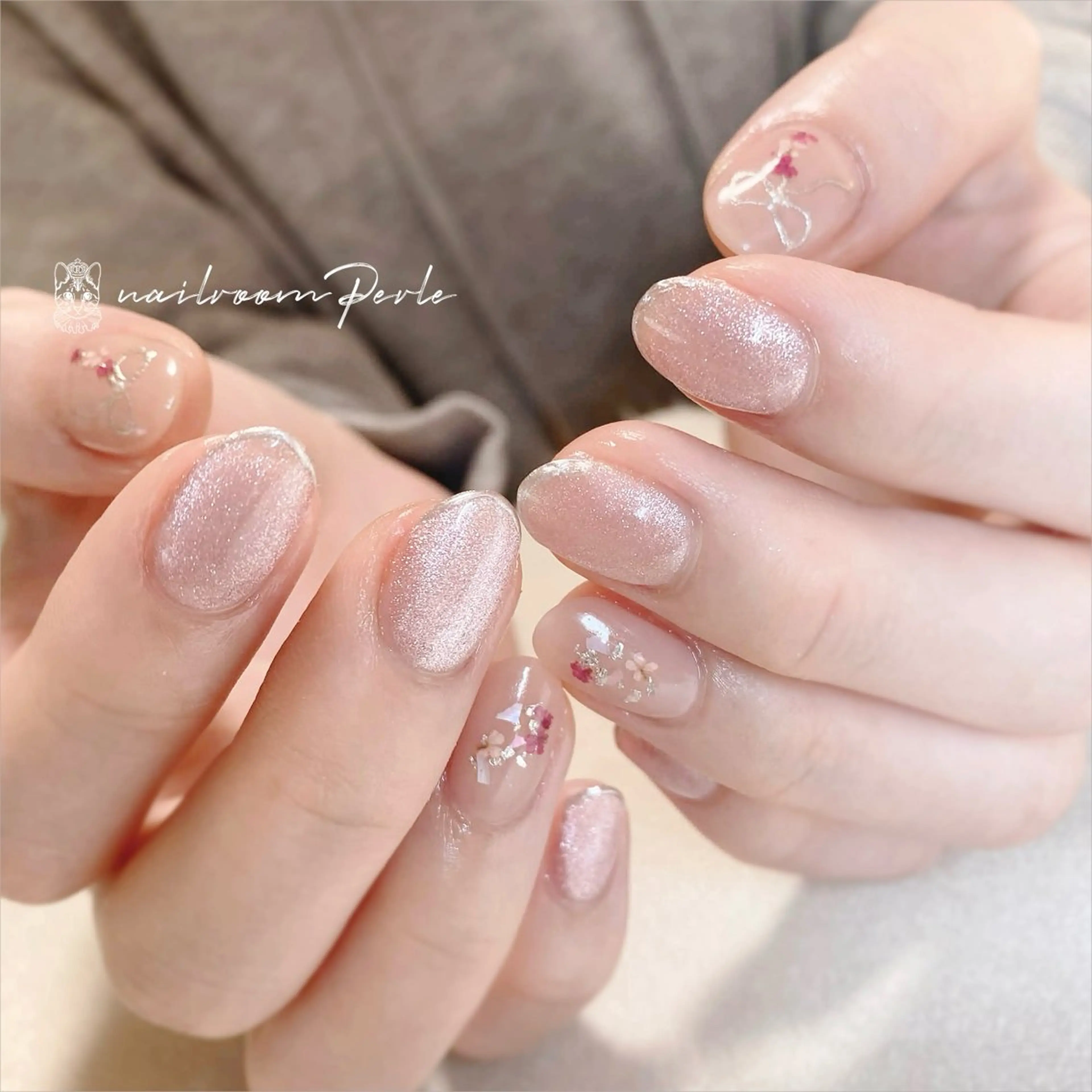 ネイル フラワーネイル マグネットネイル ミラーネイル リボン ハンドネイル nail room Perleのネイルデザイン