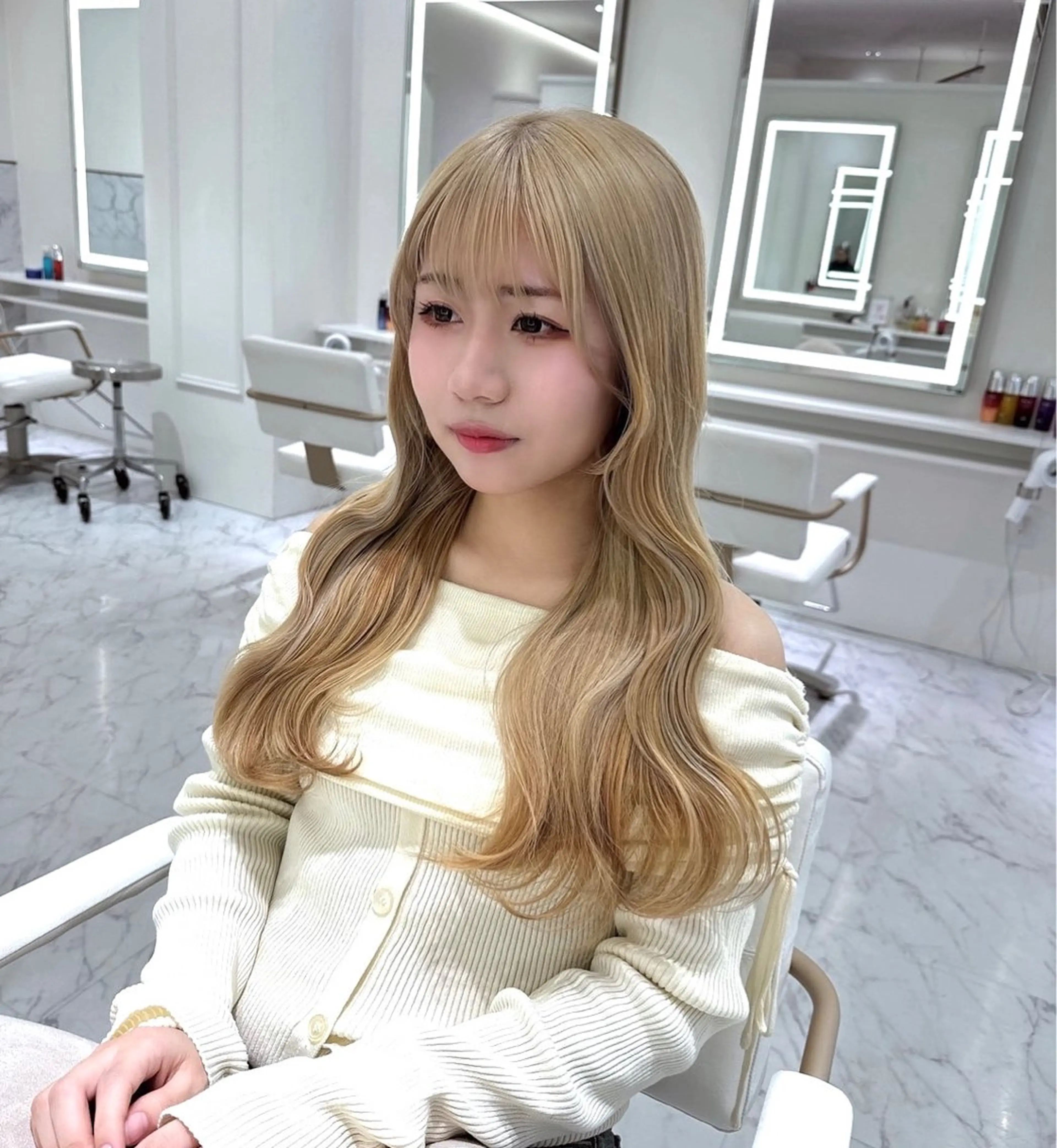 ロング カラー ブリーチ ヘアカラー ParveMix🍀 藤原愛未のヘアスタイル