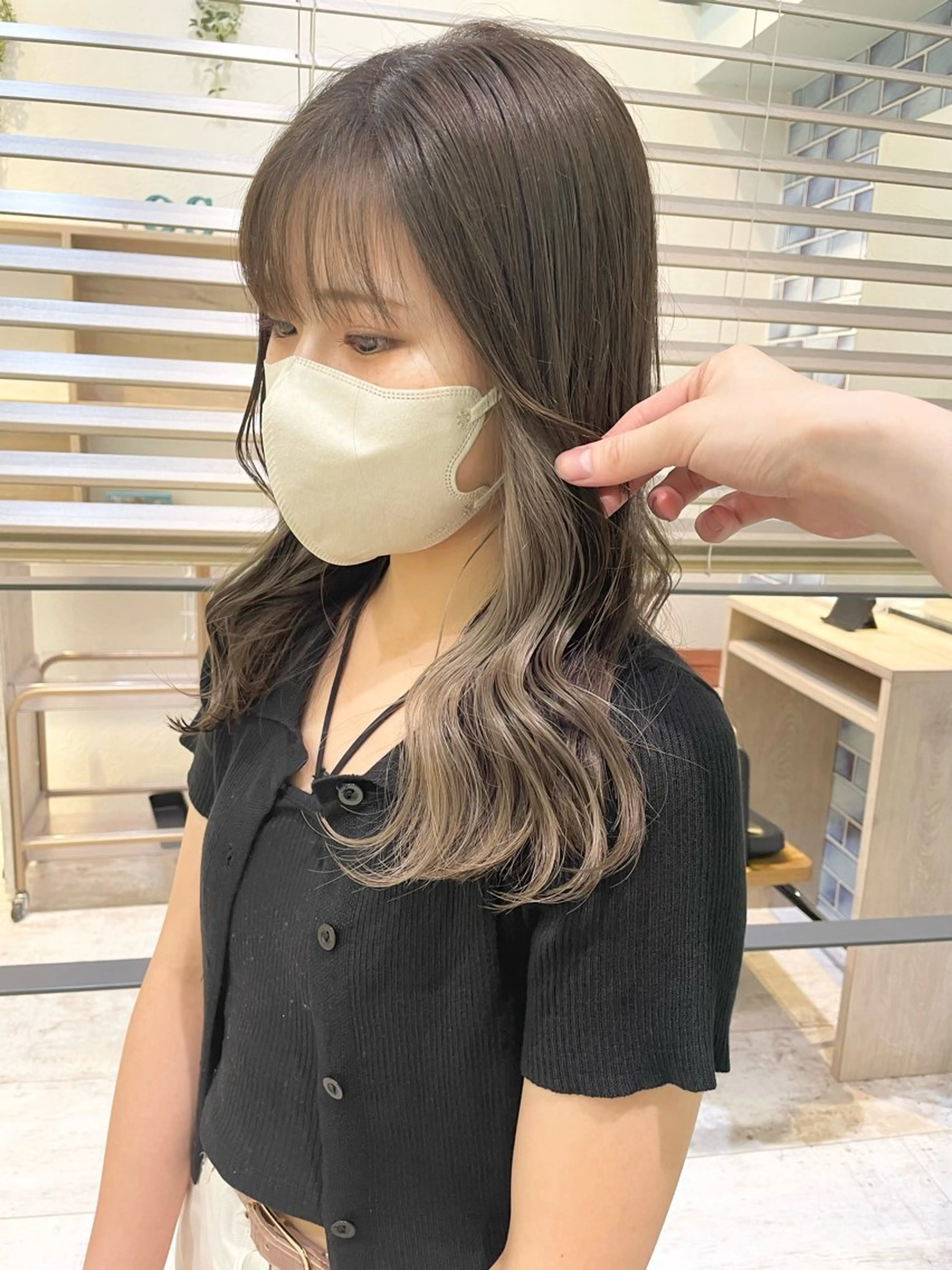 セミロング カラー 佐藤 魁人のヘアスタイル