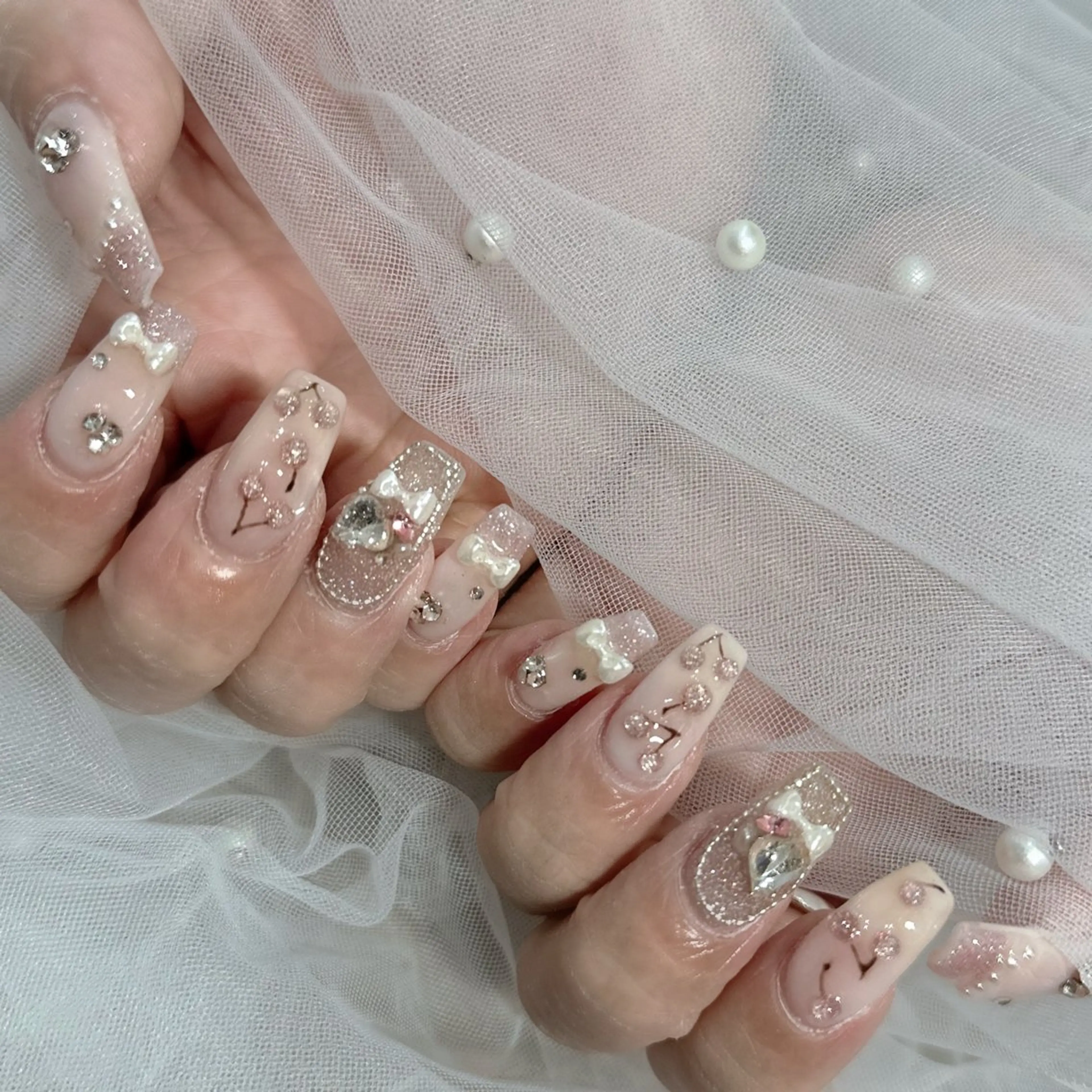 ネイル ハンドネイル フットネイル LAVISH nanamiのネイルデザイン