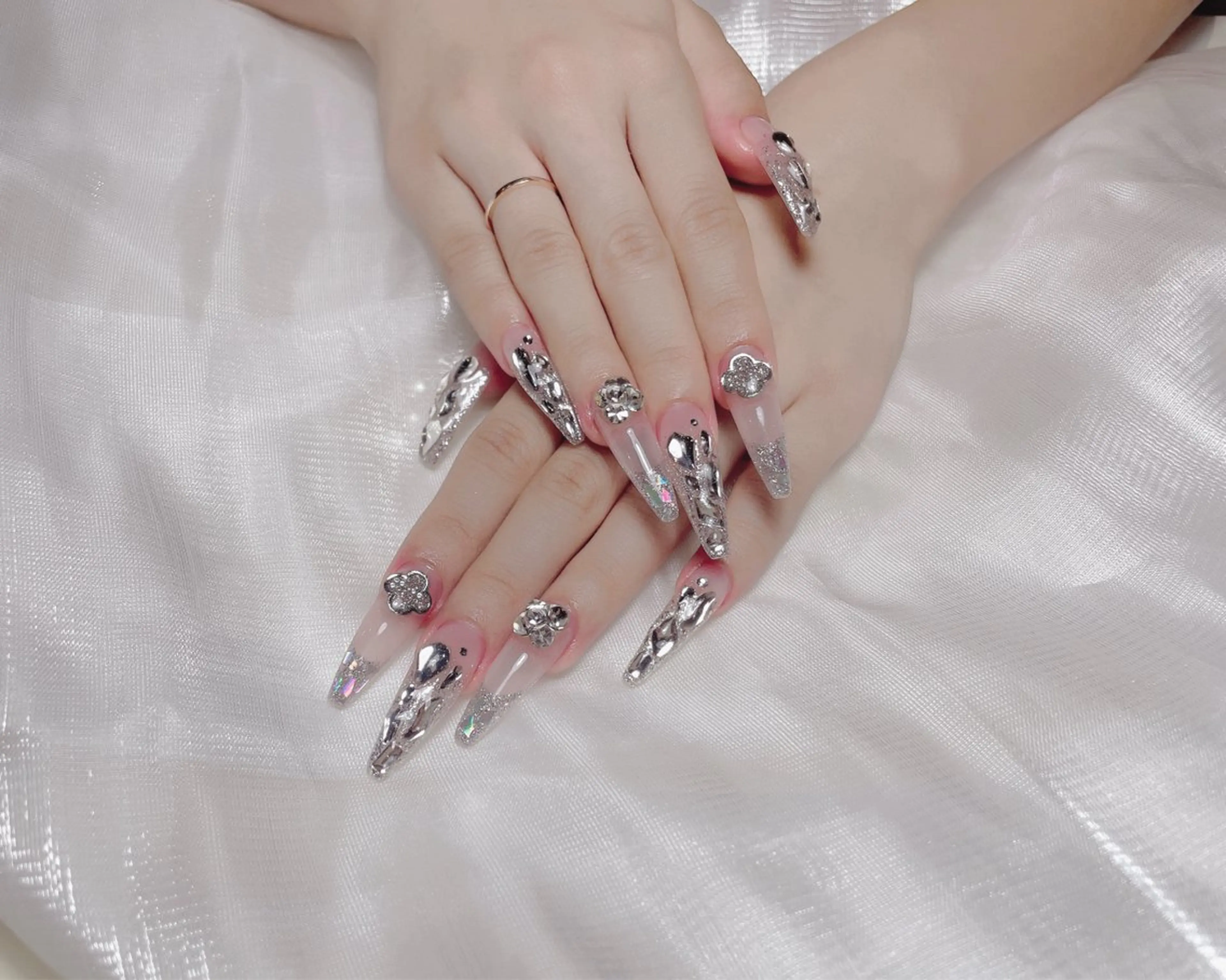 ネイル ハンドネイル ＬuＬu ネイルサロンのネイルデザイン