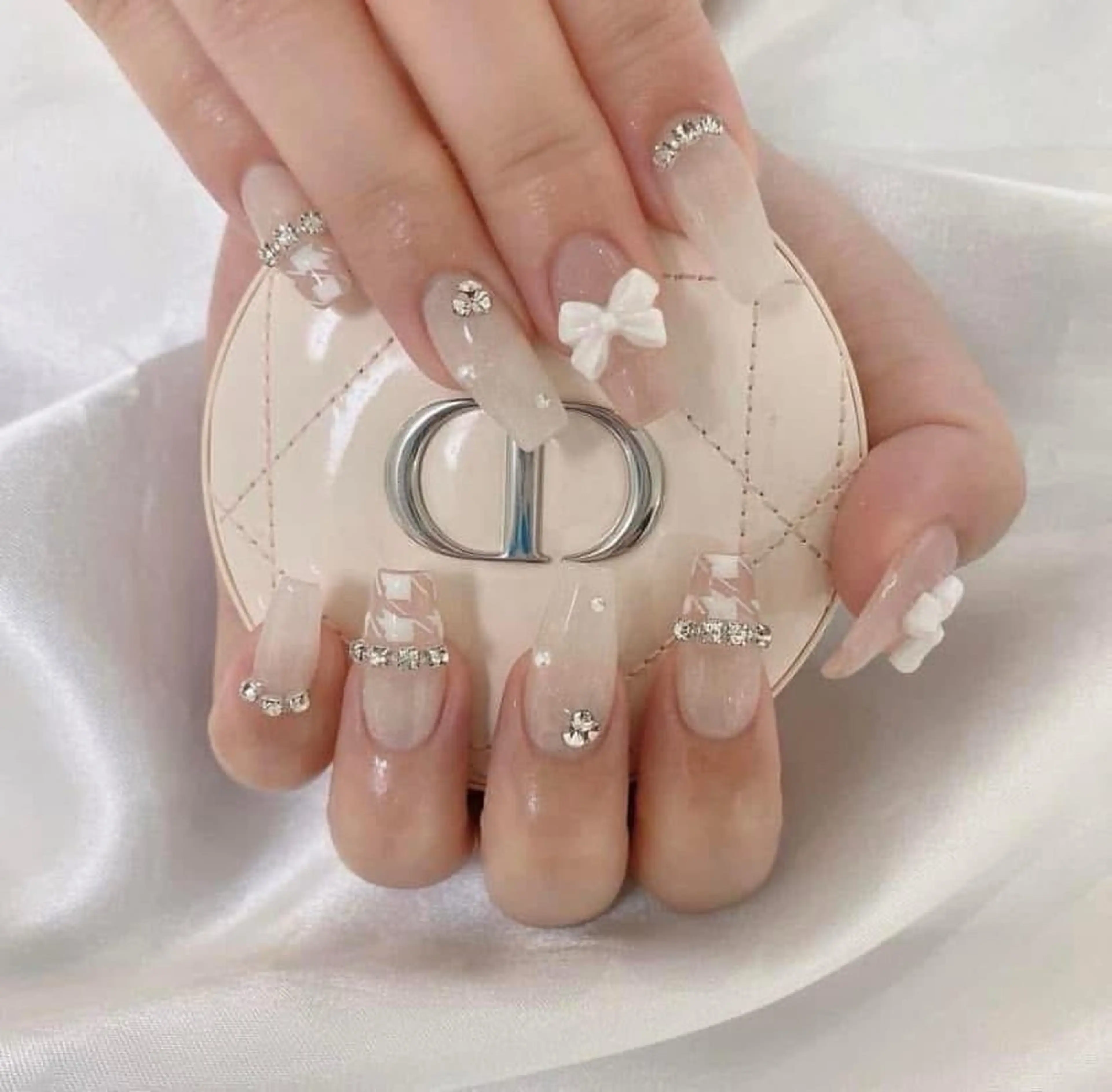 ネイル 長さ出し フレンチネイル ジェルネイル ガラスフレンチ 韓国ネイル Minette nailHuongのネイルデザイン