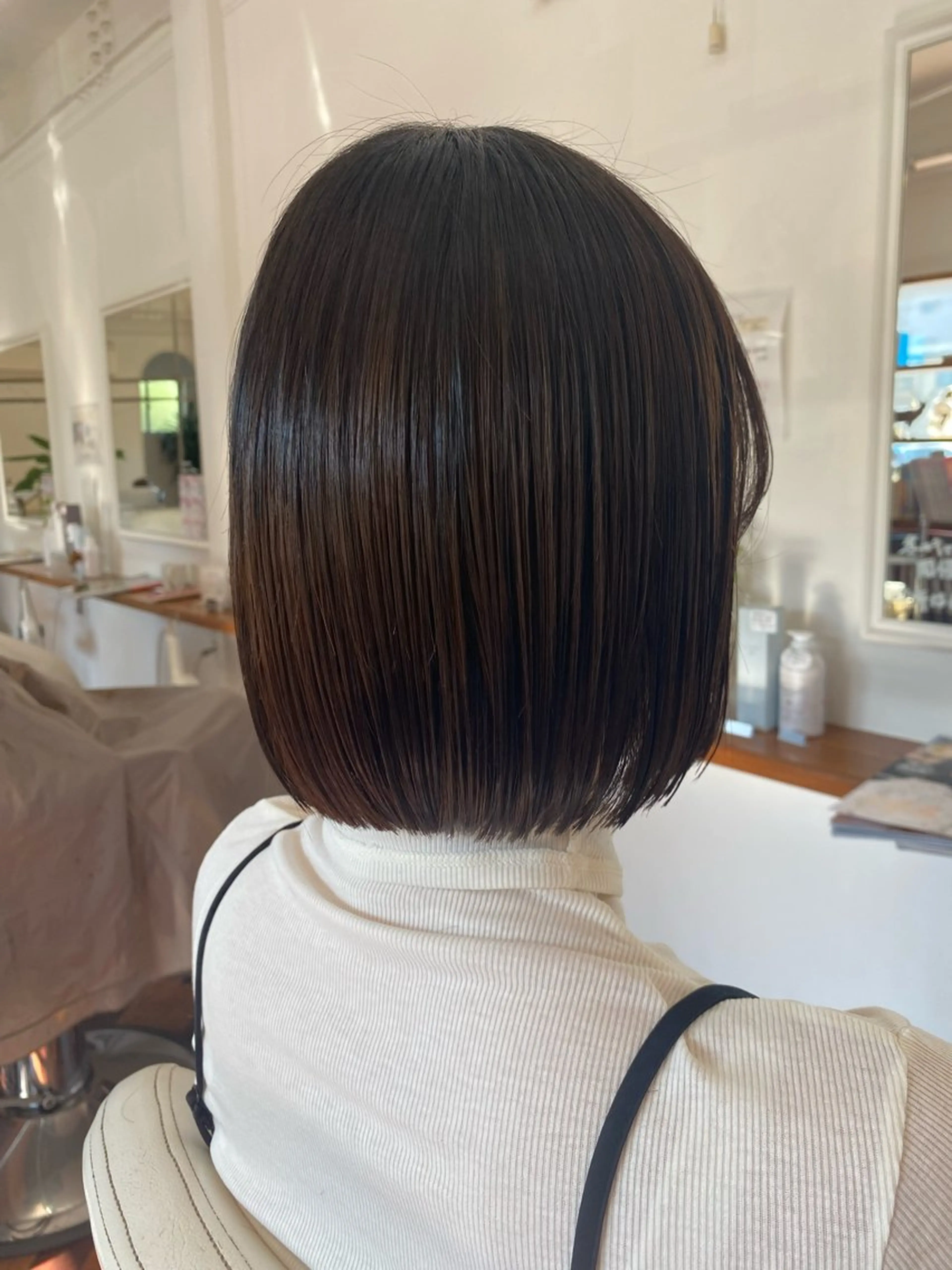 ショート 切りっぱなしボブ ボブ 外ハネヘア Kazaoka Saraのヘアスタイル