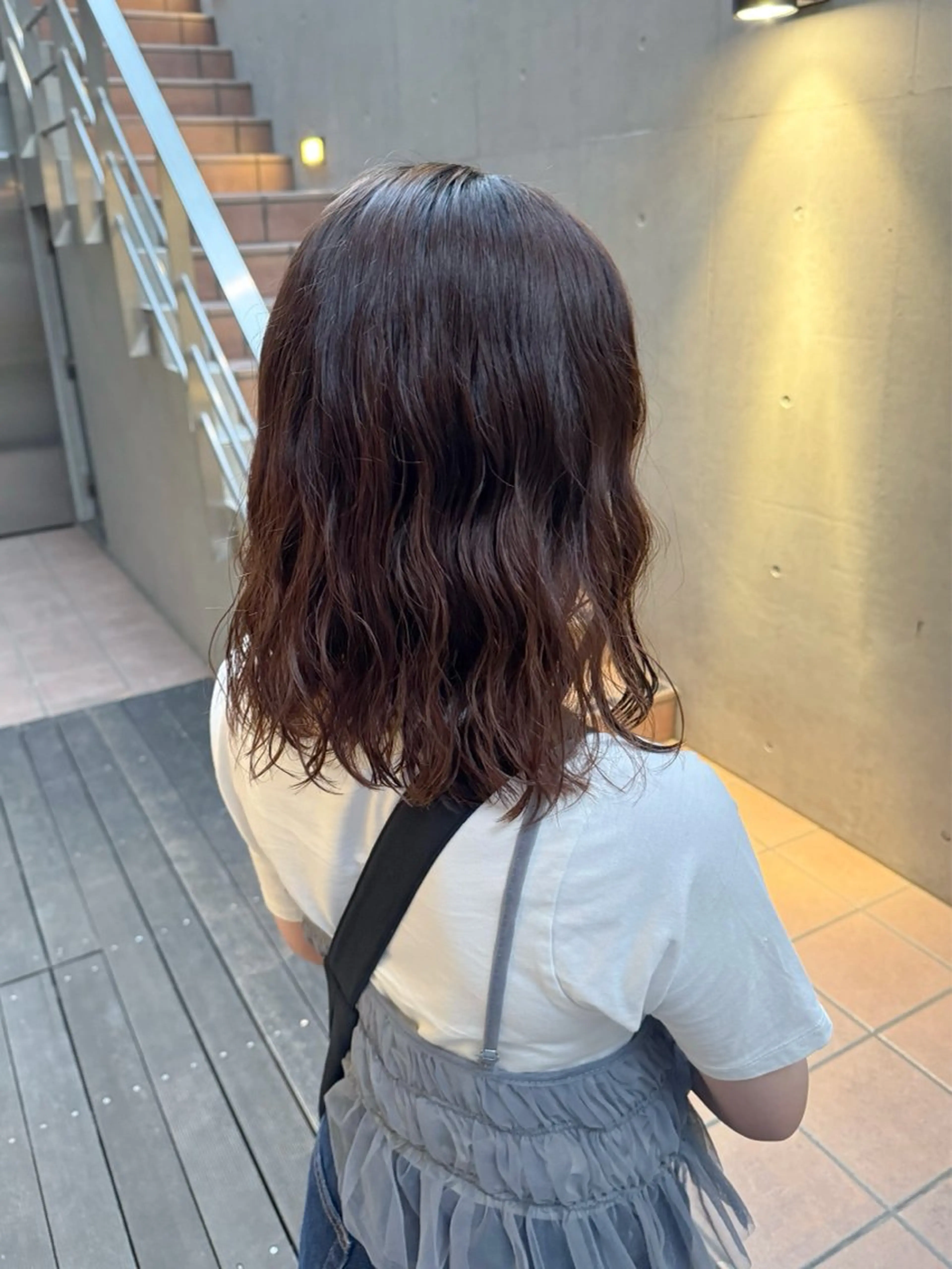 ミディアム パーマ ボブ 伸ばしかけ カット パーマ 大橋 芽衣のヘアスタイル