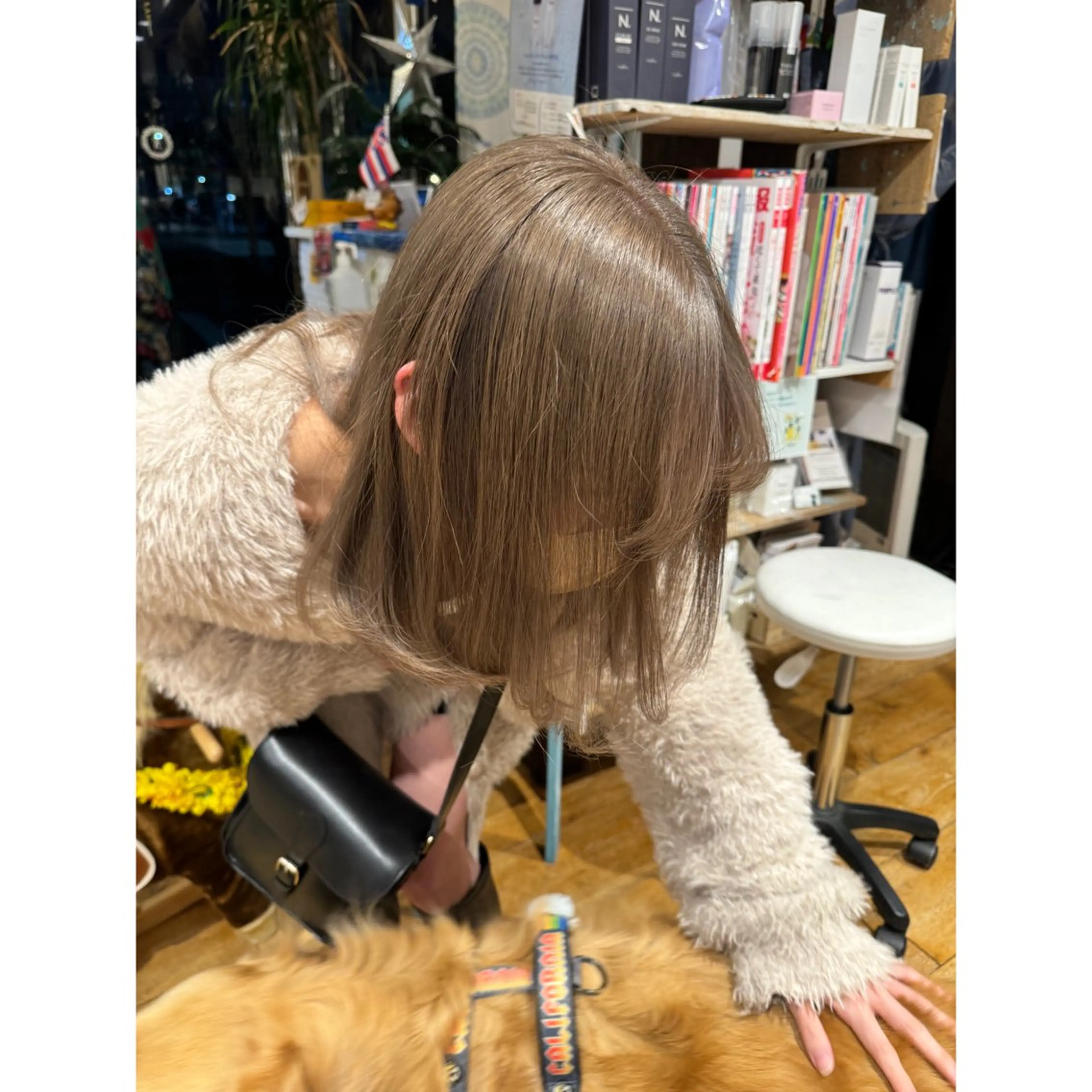 セミロング ヘアカラー トリートメント ハイトーン/ ダブルカラー/透明感のヘアスタイル