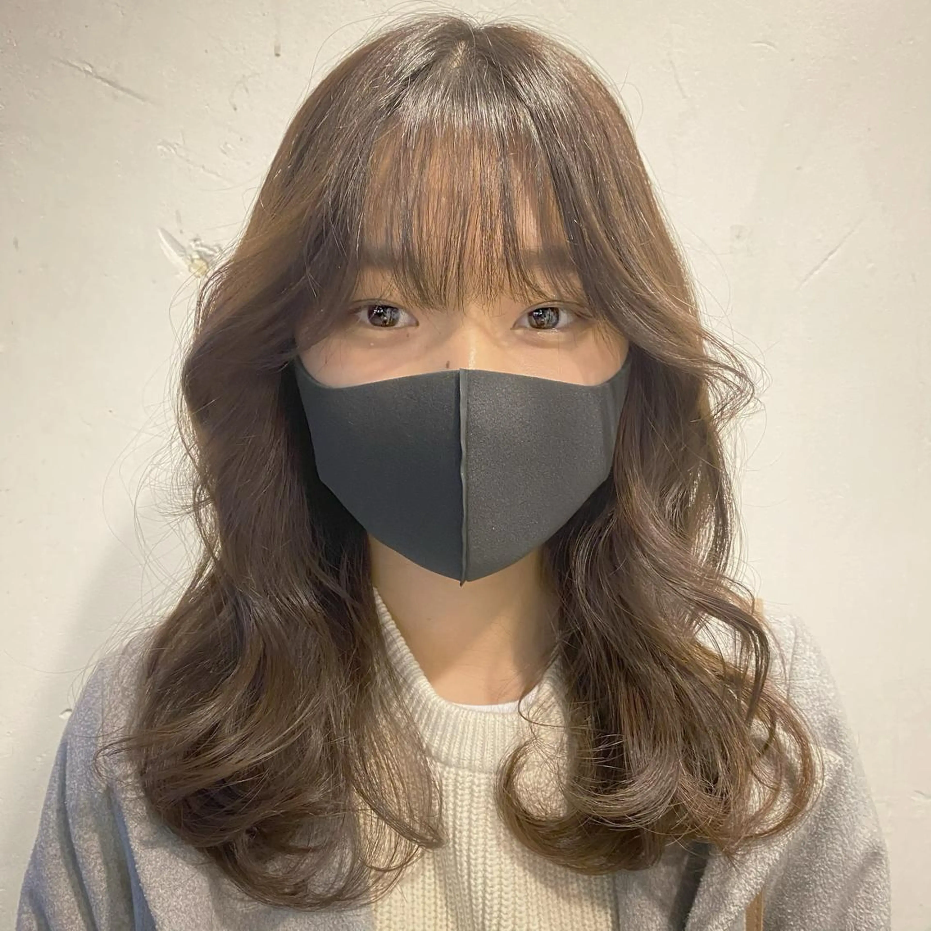 セミロング 顔まわりレイヤー ヨシンモリ レイヤーカット オルチャンヘア 💚 nao💚のヘアスタイル
