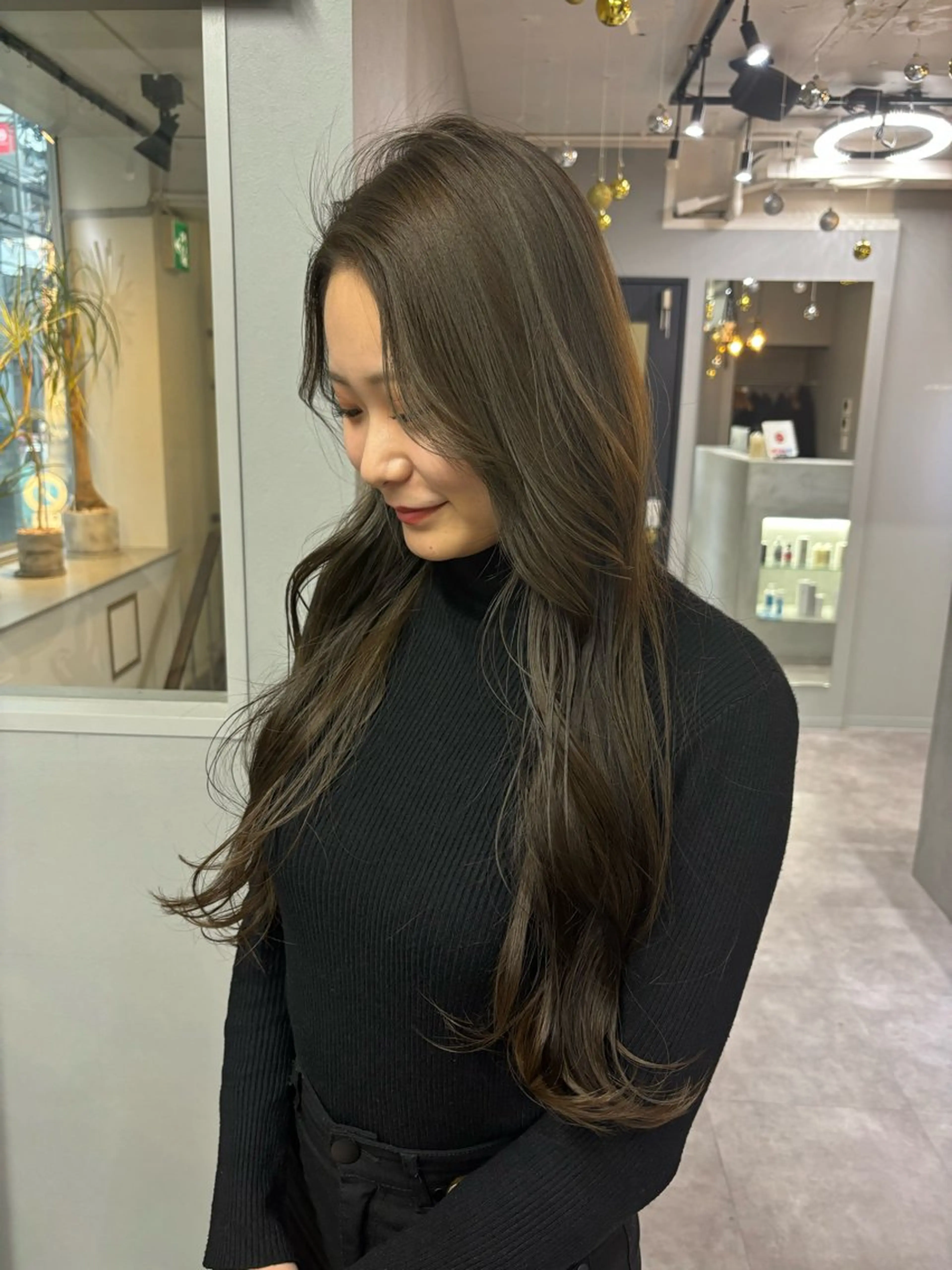 ロング カラー グレージュ オリーブグレージュ オリーブグレー きよはらちさき🍑 柔らかカラー🌱🫧のヘアスタイル