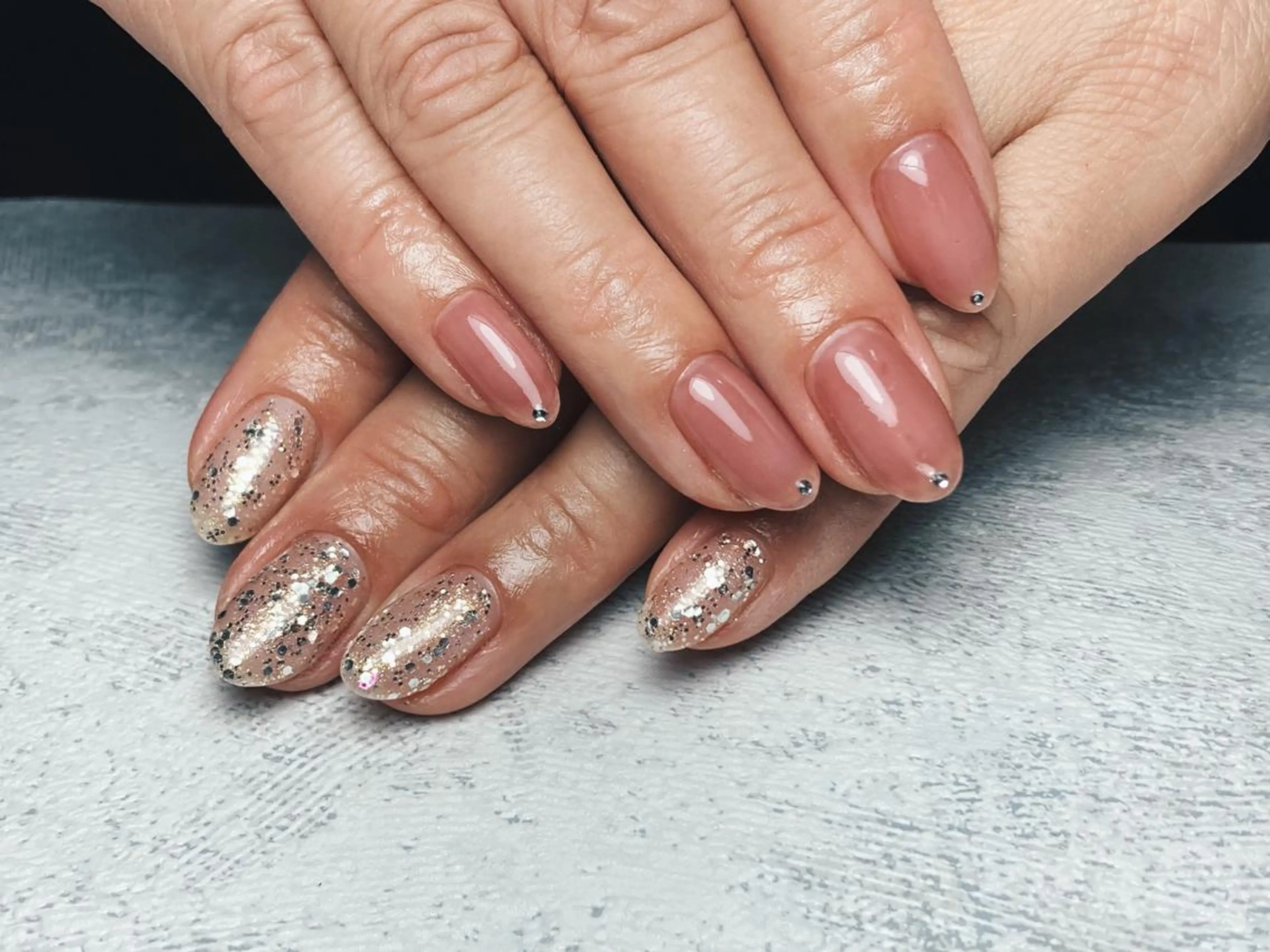 ネイル ハンドネイル フットネイル rea .のネイルデザイン