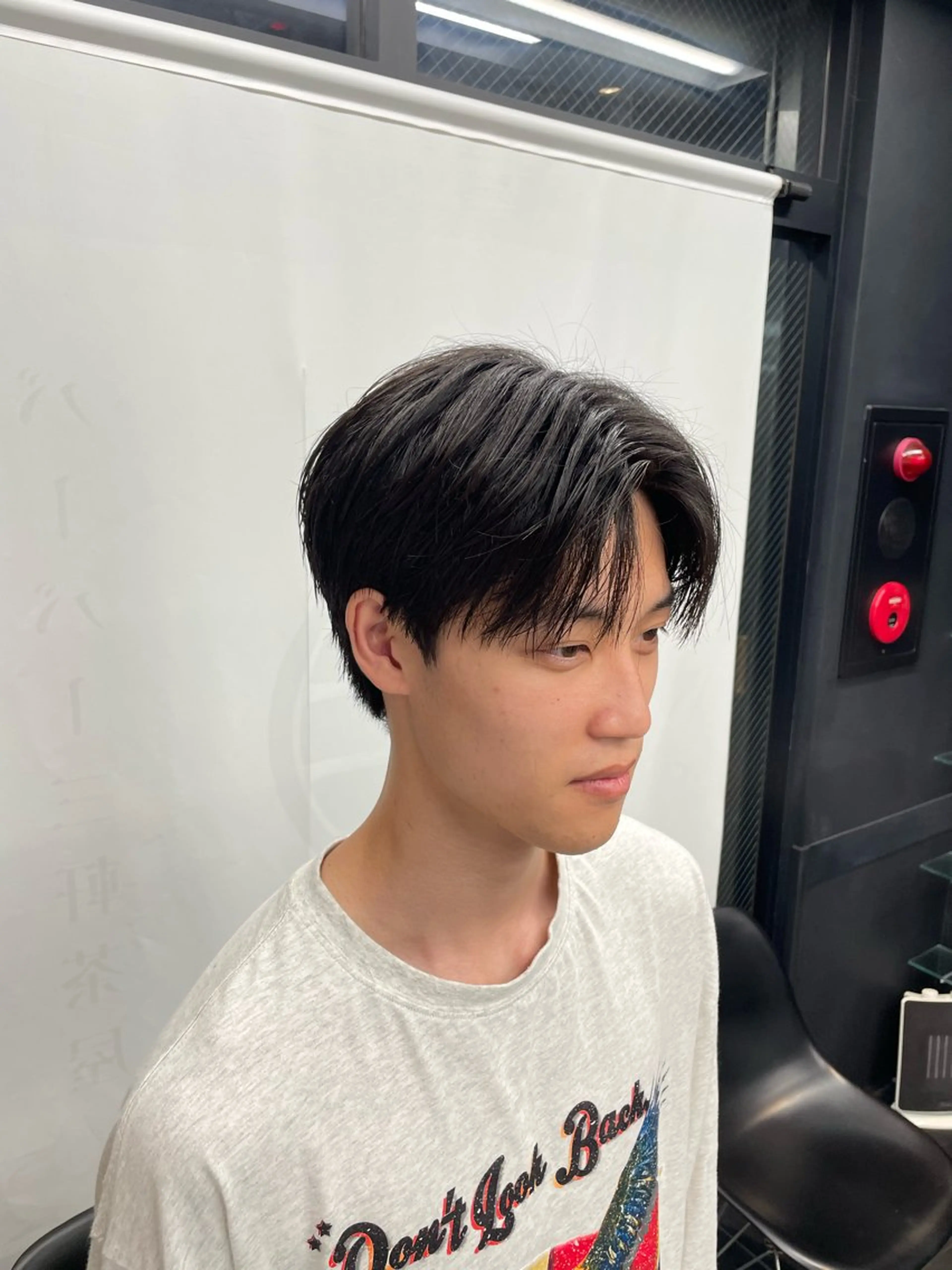 ショート メンズ センターパート メンズ韓国風 刈り上げ 韓国風ヘア ショートヘア MEN'S 限定 / 杉田 星成のヘアスタイル