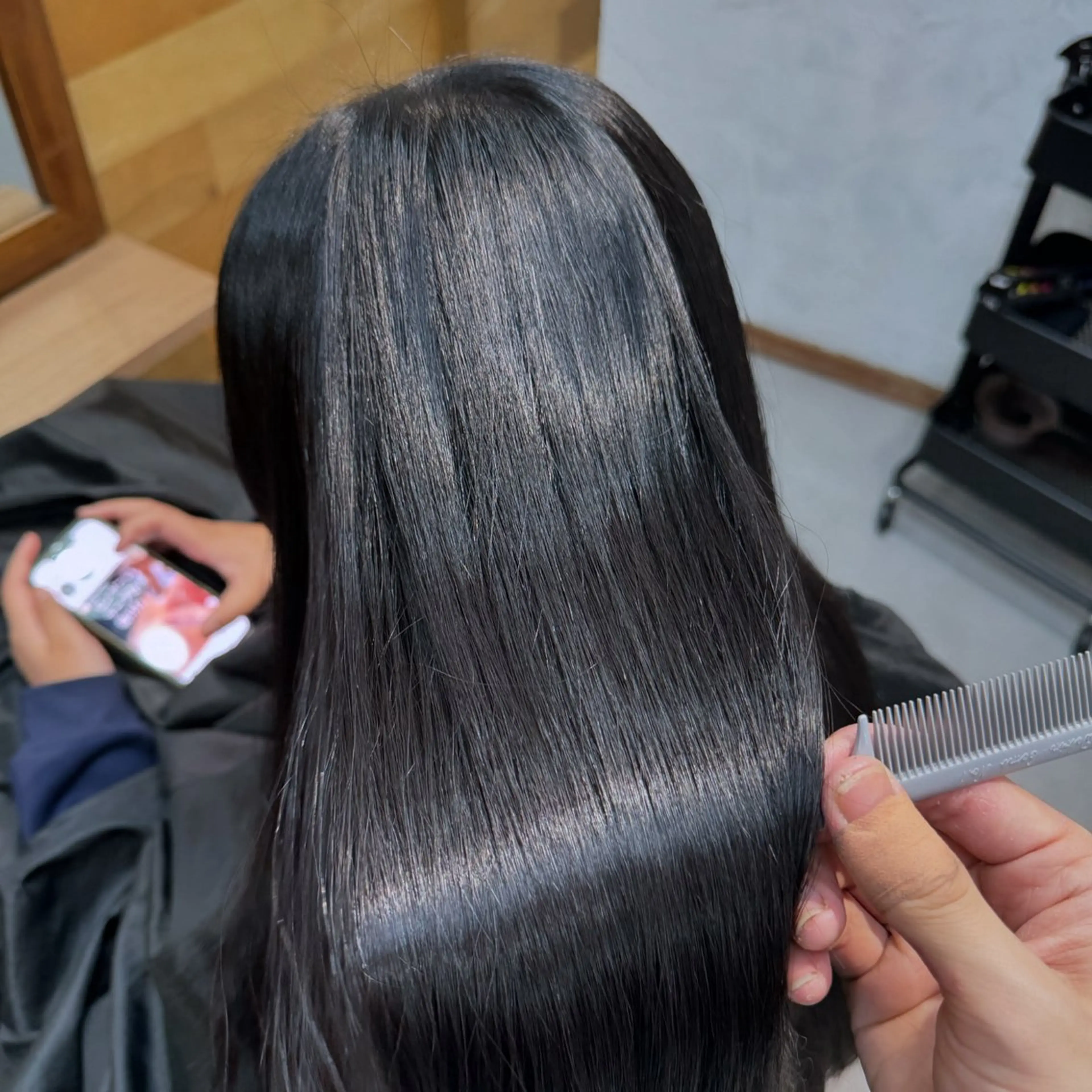 ロング 縮毛矯正 LUAU 尼崎/ ISOBEのヘアスタイル