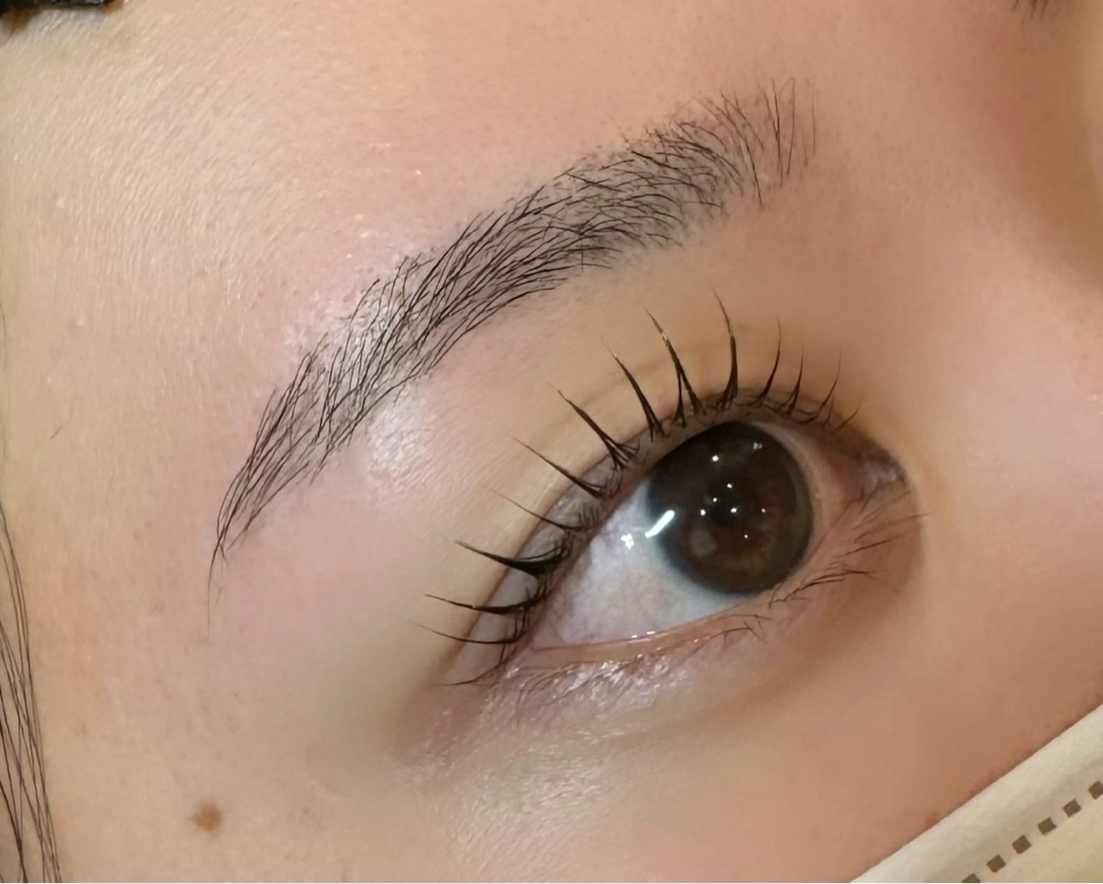 アイブロウ EYELIST AYUのマツエク・マツパデザイン