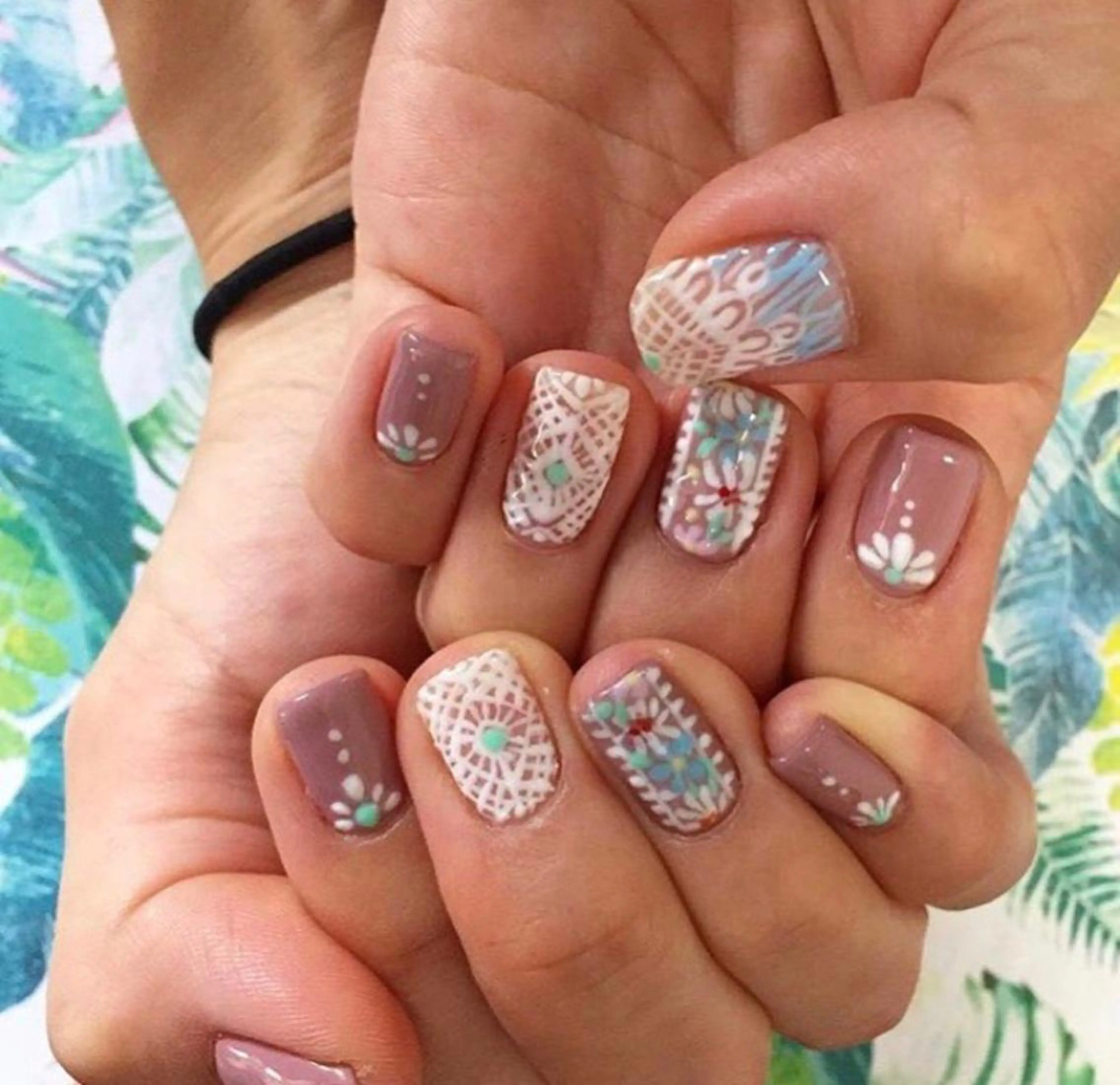 ネイル ジェルネイル 石野 広佳のネイルデザイン