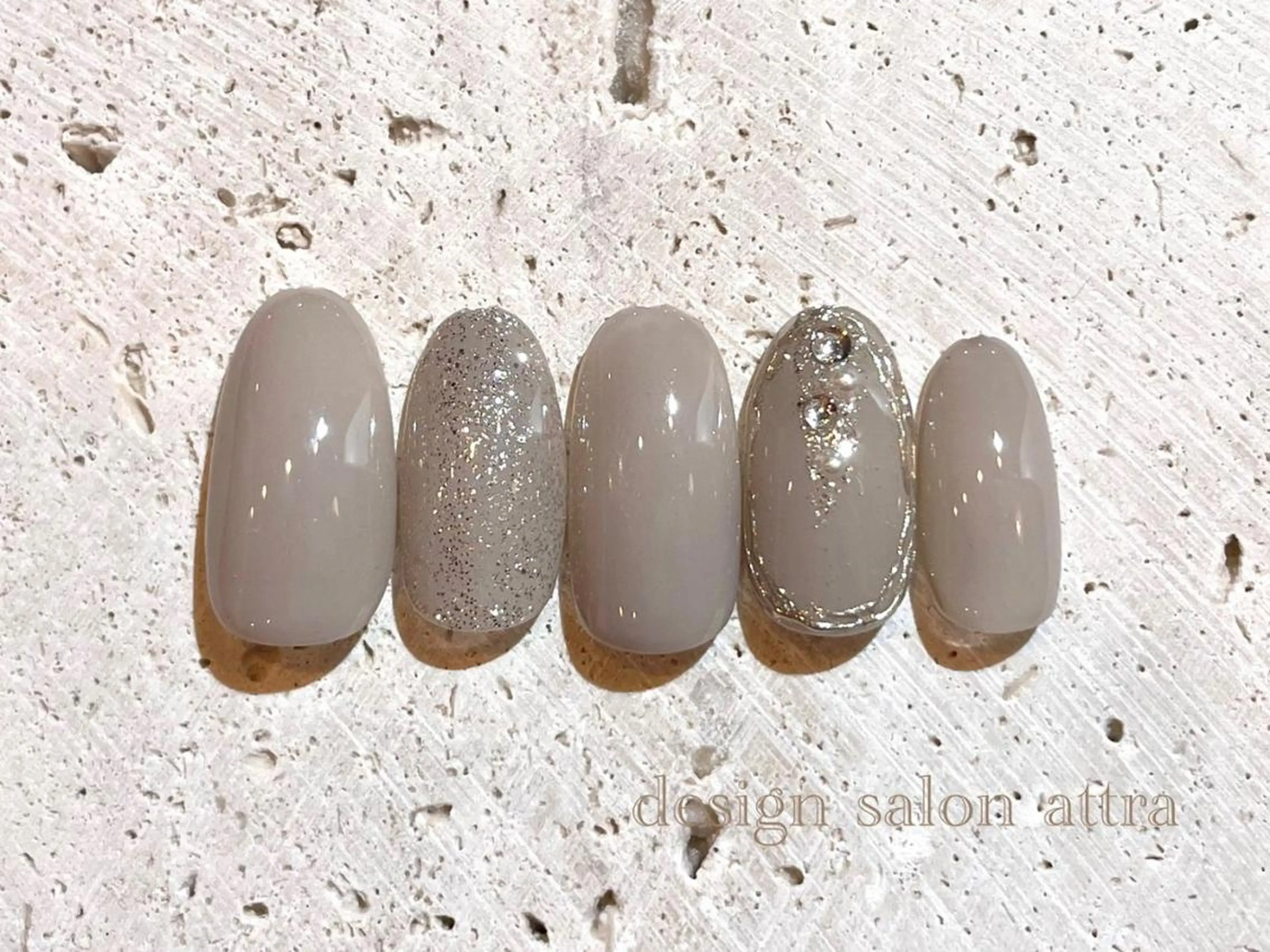 ネイル シンプルネイル ハンドネイル 根津 綾子のネイルデザイン