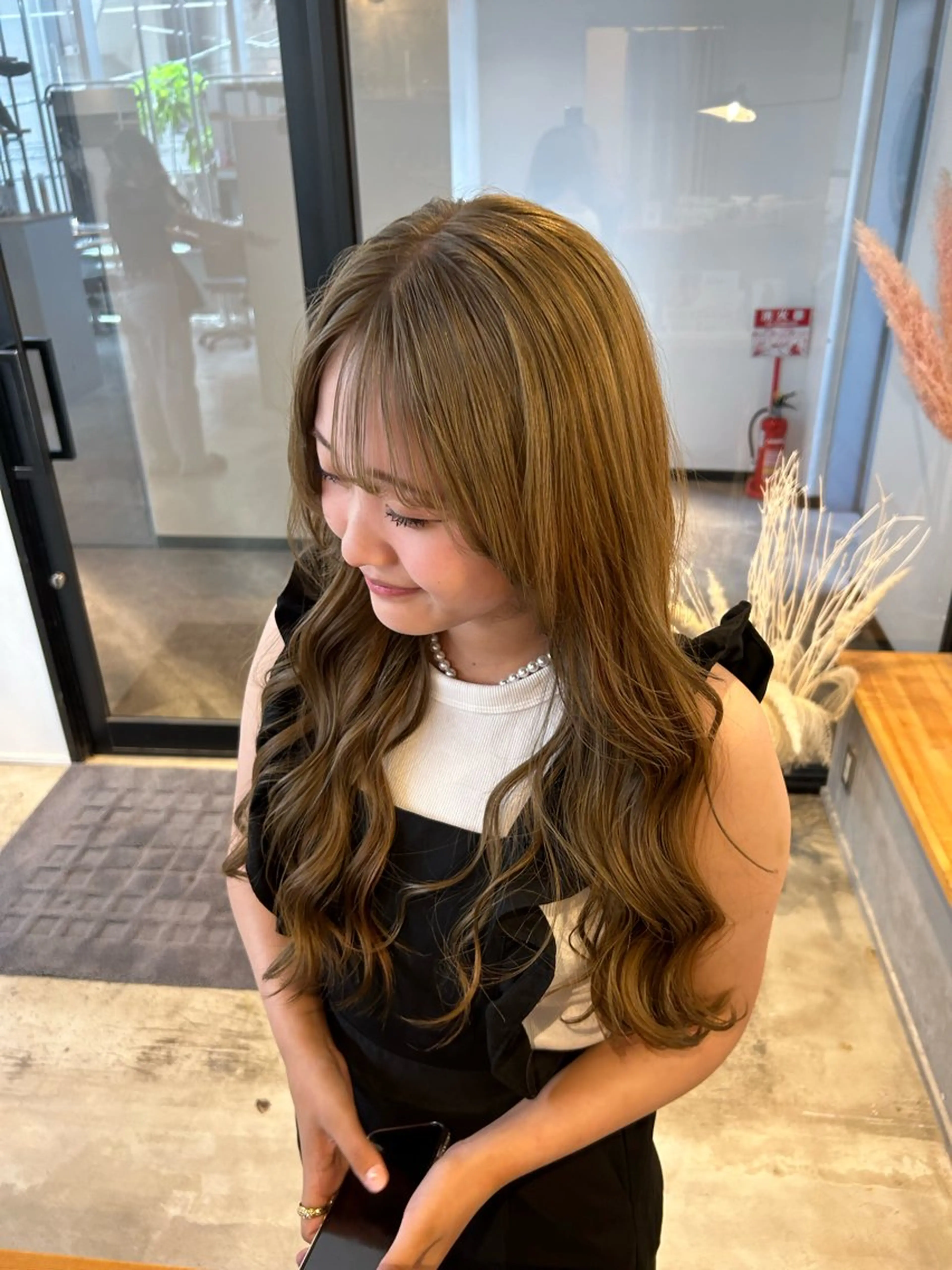 ロング カラー ヘアカラー トリートメント KOTOMI .のヘアスタイル