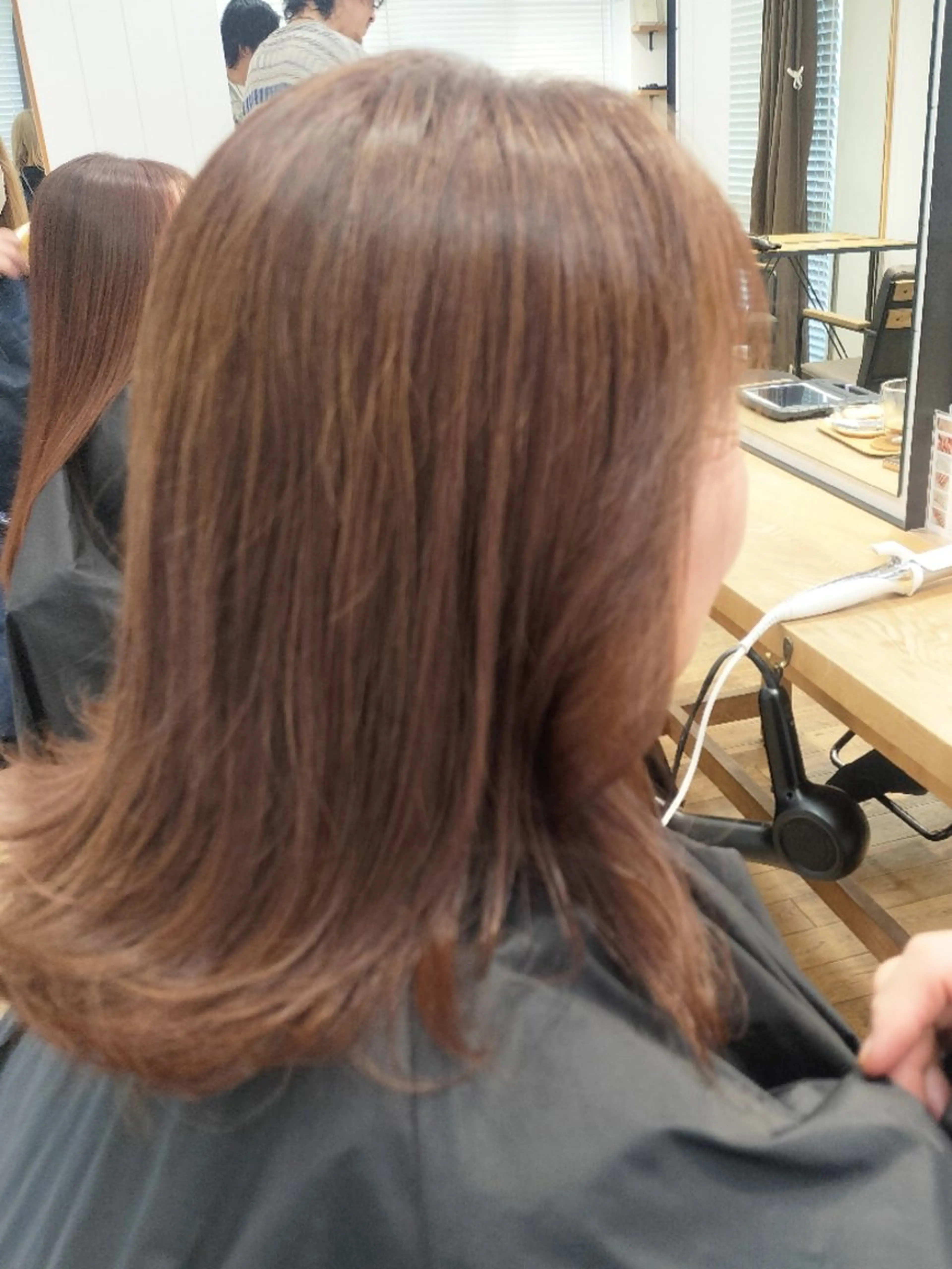 ミディアム ほんま ひろみのヘアスタイル