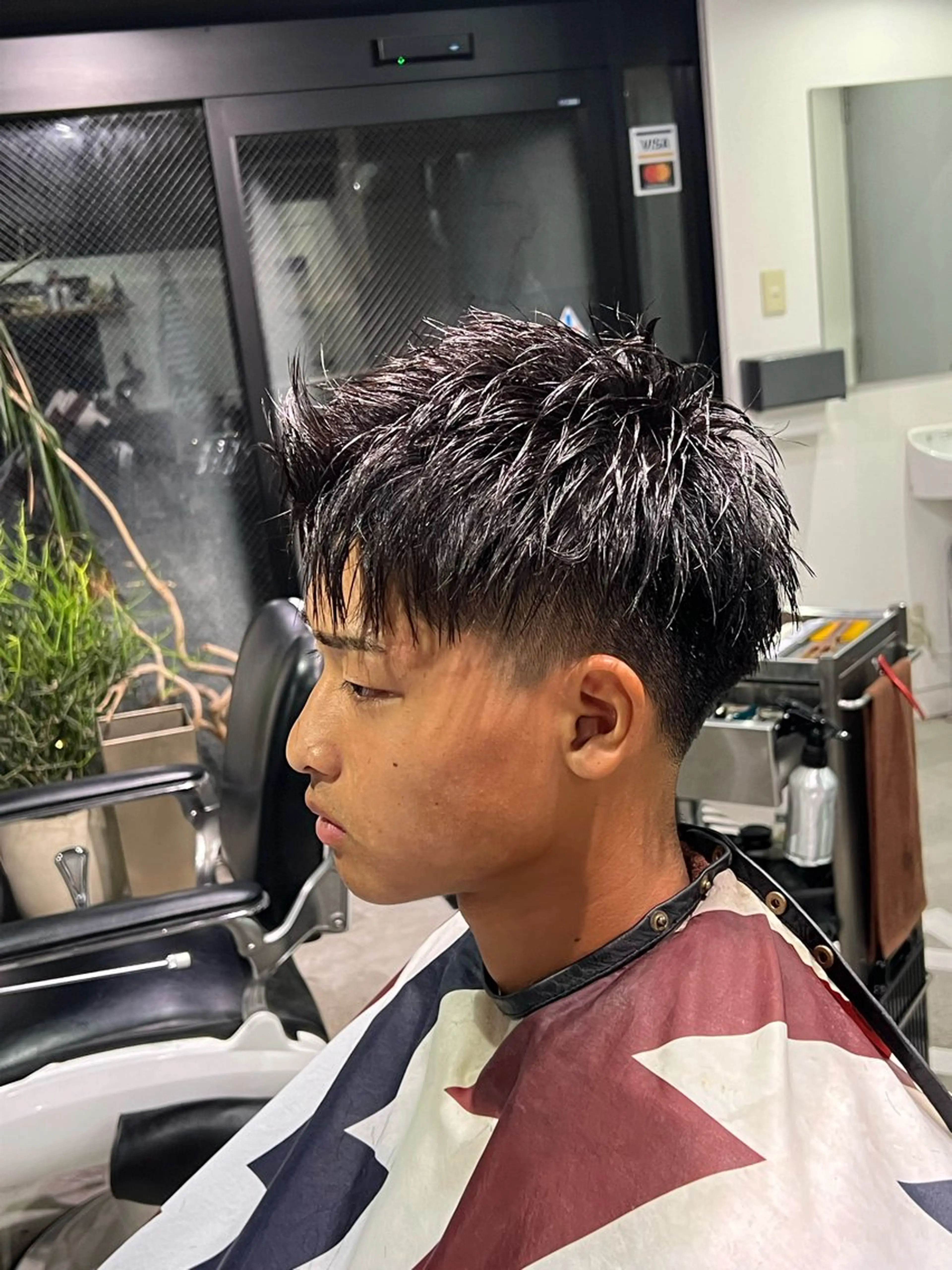 ショート 朝陽 ／メンズヘア特化のヘアスタイル