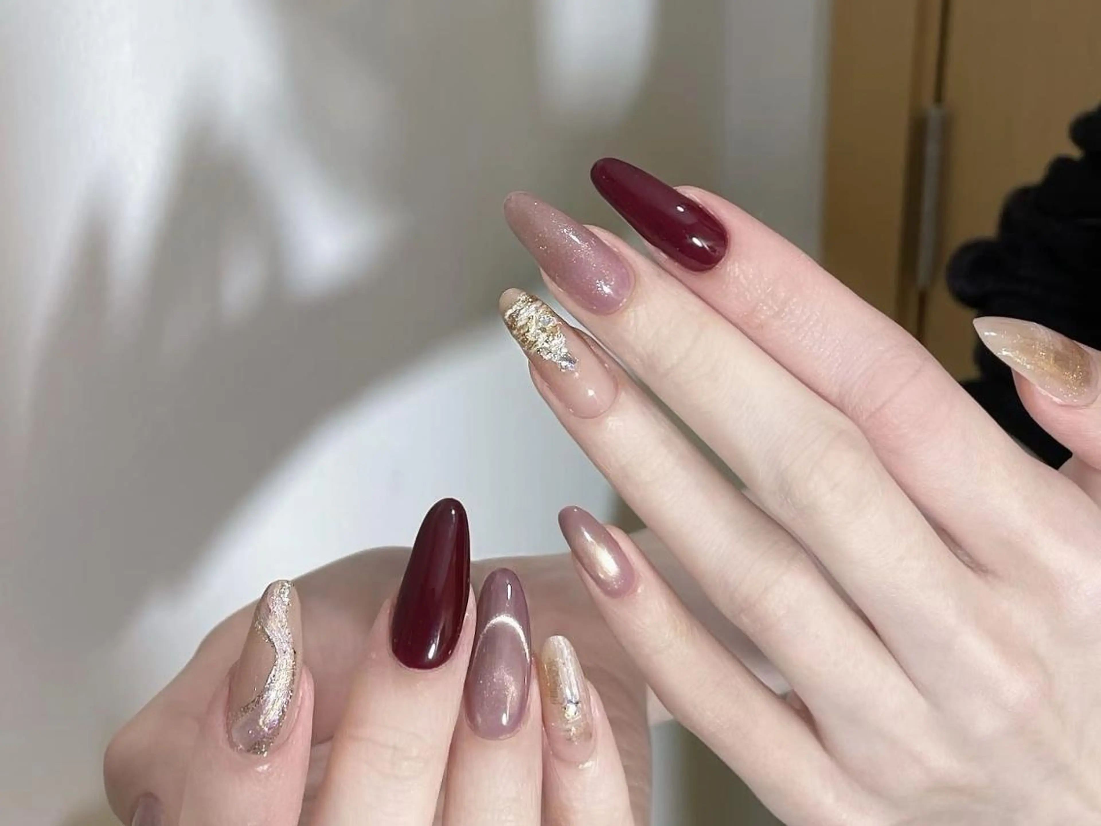 ネイル ボルドー カジュアル ジェルネイル ハート マグネットネイル ハンドネイル ハンドケア 🎀Sense Nail渋谷店🎀のネイルデザイン