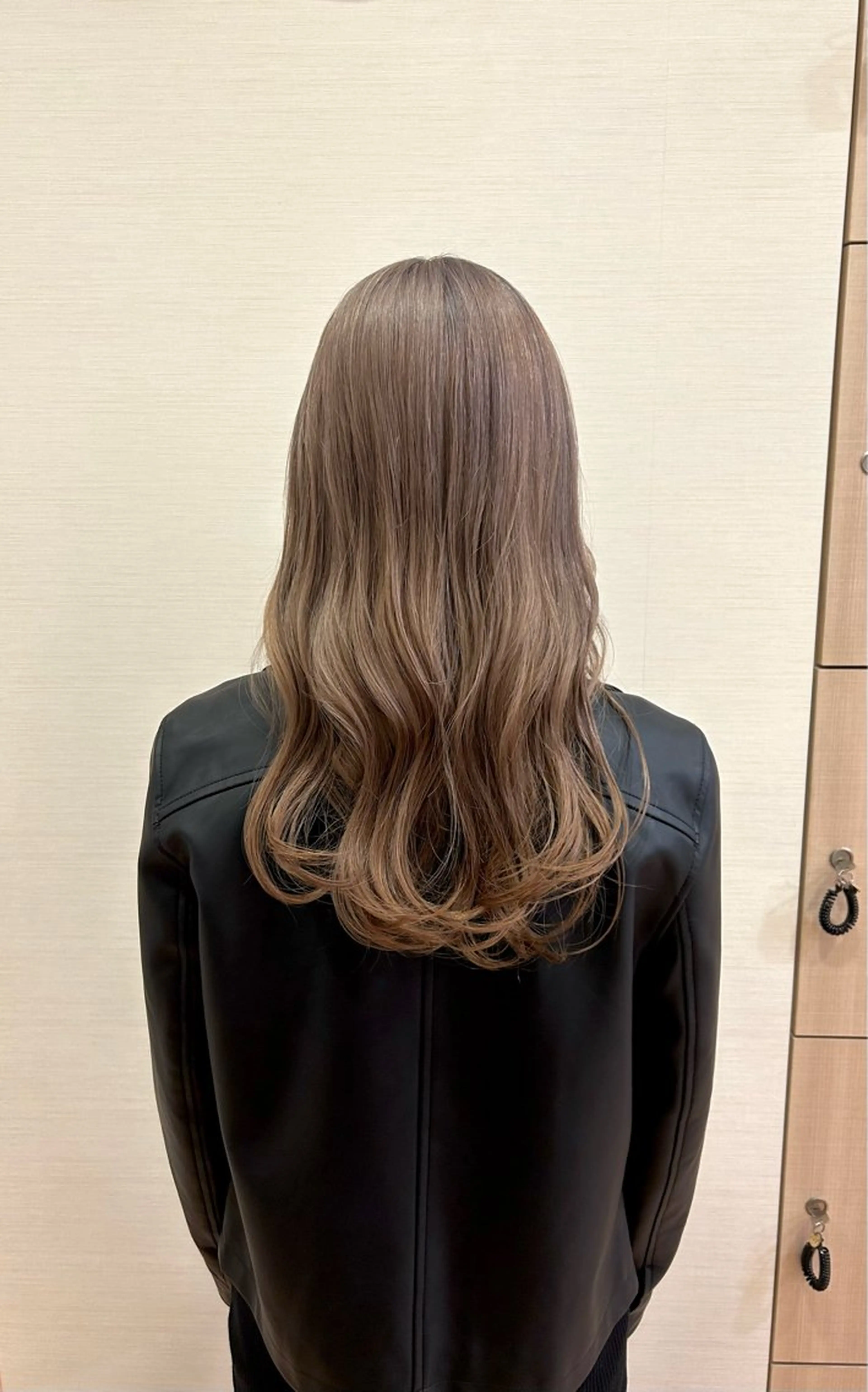 ロング ヘアカラー ミ ユのヘアスタイル